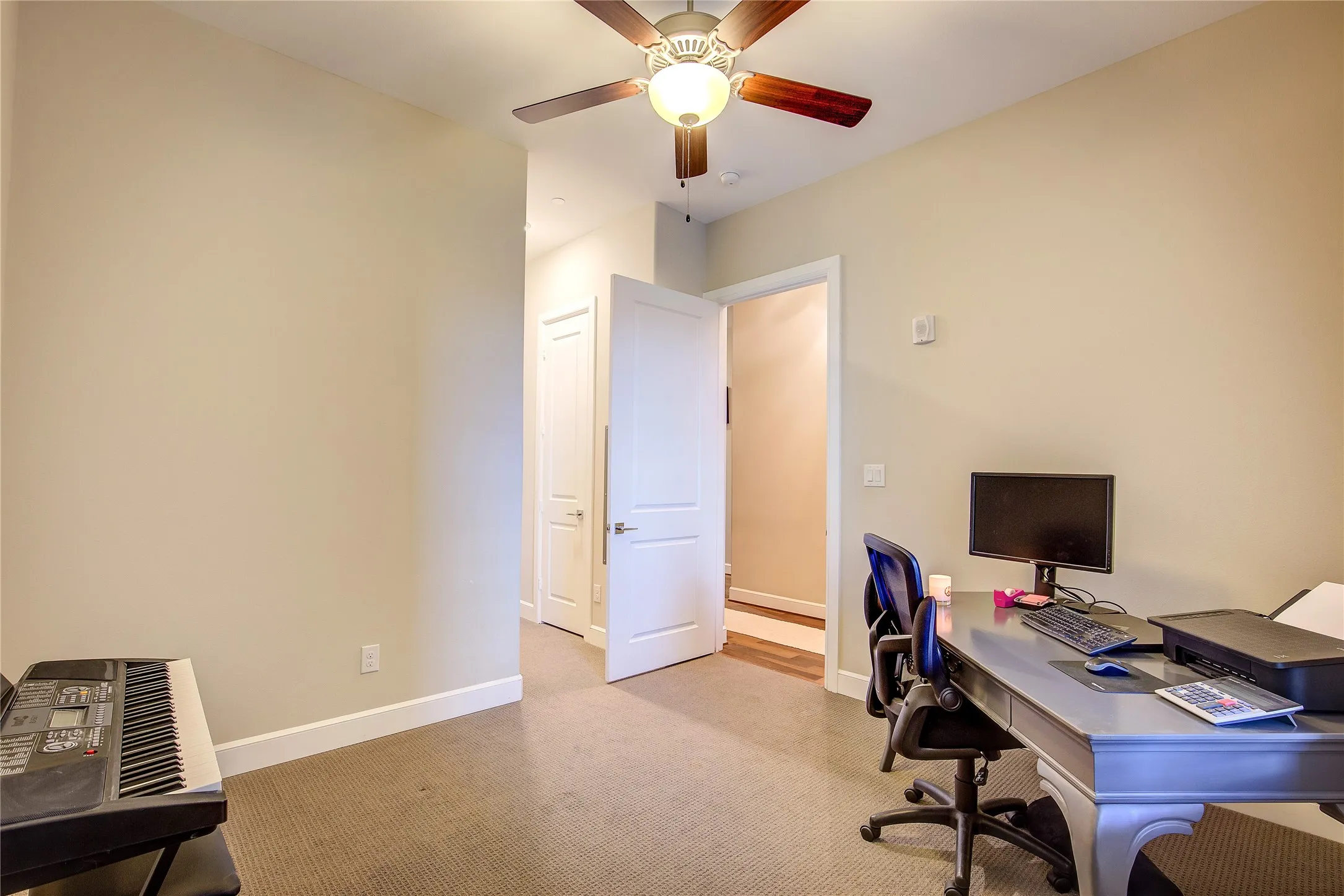 Primary Guest 1 or Office with En Suite Bath