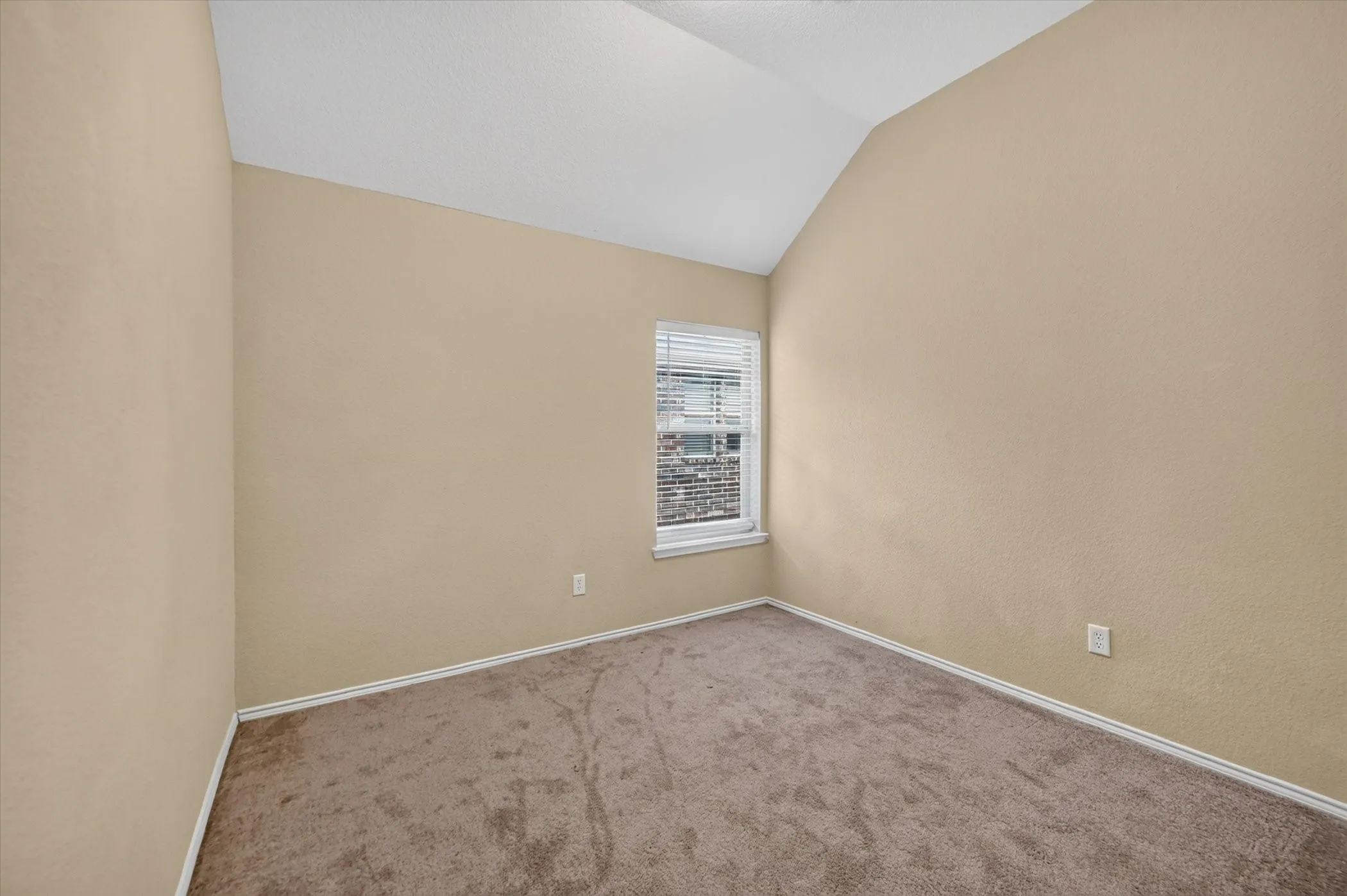 Single Family Residence For Rent in Collin County , 1136 Ainsworth Drive, Anna, Texas 75409, 3 Bedroom, 2 Bathroom, 2 Garage spaces, 1,684 Sqft, built in 2007, mls#21363685, Real Estate Agent in Anna, Homes For Rent in Collin county, Homes For Rent in Anna, Realtor in Anna Texas, Real Estate Brokerage Independent Realty Texas, Luminita Cordes Realtor