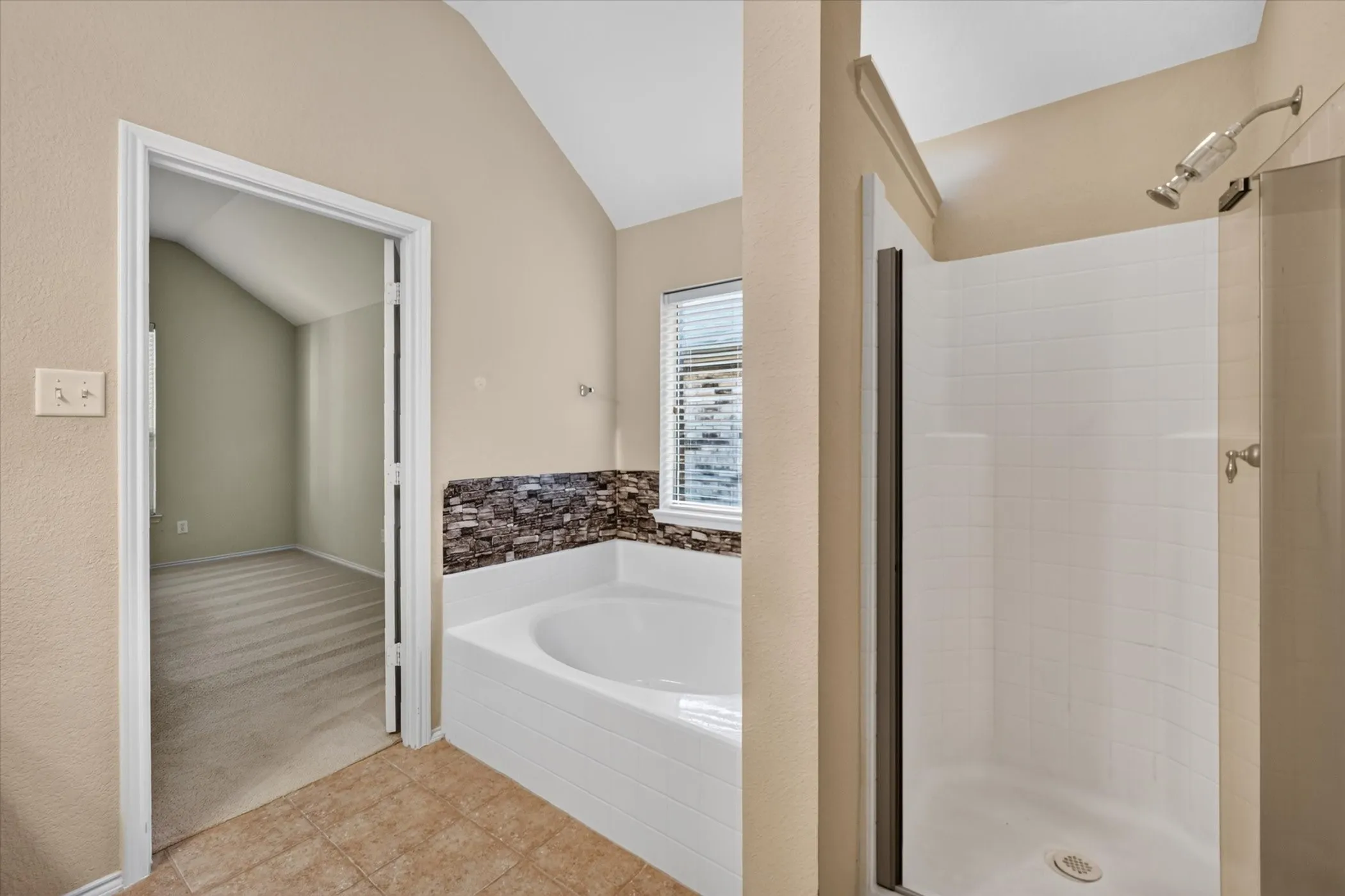 Single Family Residence For Rent in Collin County , 1136 Ainsworth Drive, Anna, Texas 75409, 3 Bedroom, 2 Bathroom, 2 Garage spaces, 1,684 Sqft, built in 2007, mls#21363685, Real Estate Agent in Anna, Homes For Rent in Collin county, Homes For Rent in Anna, Realtor in Anna Texas, Real Estate Brokerage Independent Realty Texas, Luminita Cordes Realtor