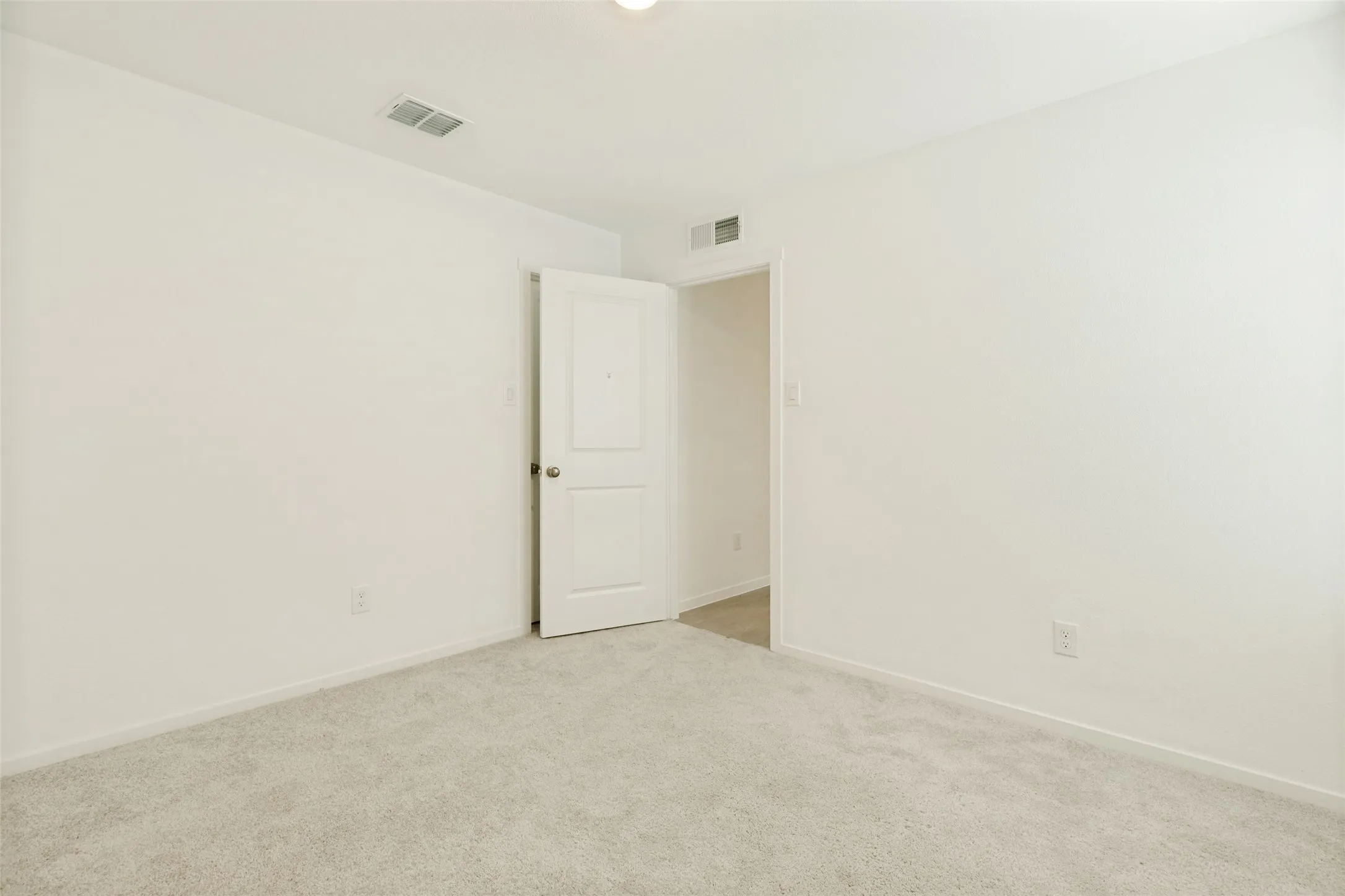 Single Family Residence For Rent in Collin County , 621 Holleman Drive, Princeton, Texas 75407, 3 Bedroom, 2 Bathroom, 2 Garage spaces, 1,474 Sqft, built in 2025, mls#21363871, Real Estate Agent in Princeton, Homes For Rent in Collin county, Homes For Rent in Princeton, Realtor in Princeton Texas, Real Estate Brokerage Independent Realty Texas, Luminita Cordes Realtor