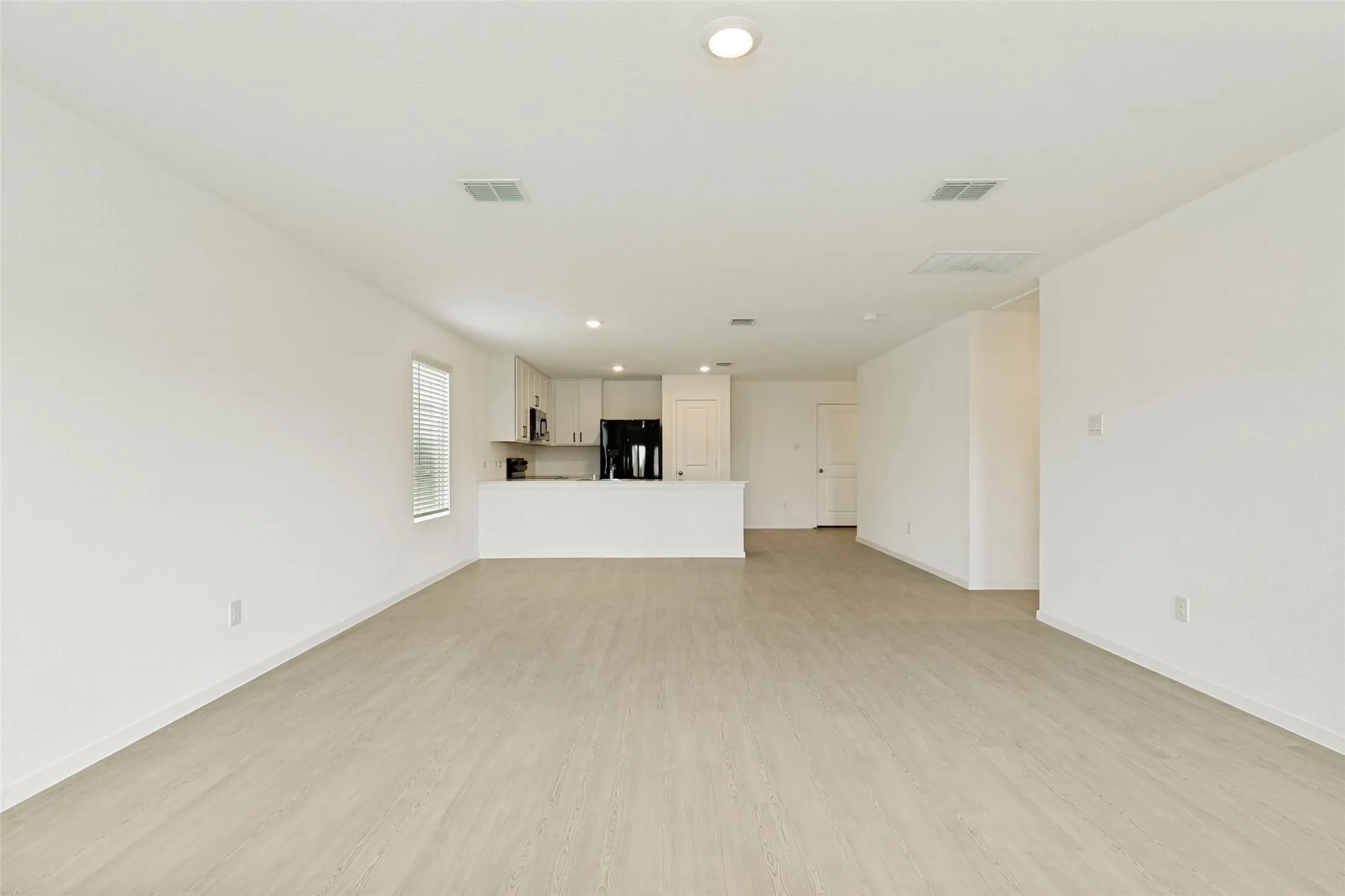 Single Family Residence For Rent in Collin County , 621 Holleman Drive, Princeton, Texas 75407, 3 Bedroom, 2 Bathroom, 2 Garage spaces, 1,474 Sqft, built in 2025, mls#21363871, Real Estate Agent in Princeton, Homes For Rent in Collin county, Homes For Rent in Princeton, Realtor in Princeton Texas, Real Estate Brokerage Independent Realty Texas, Luminita Cordes Realtor