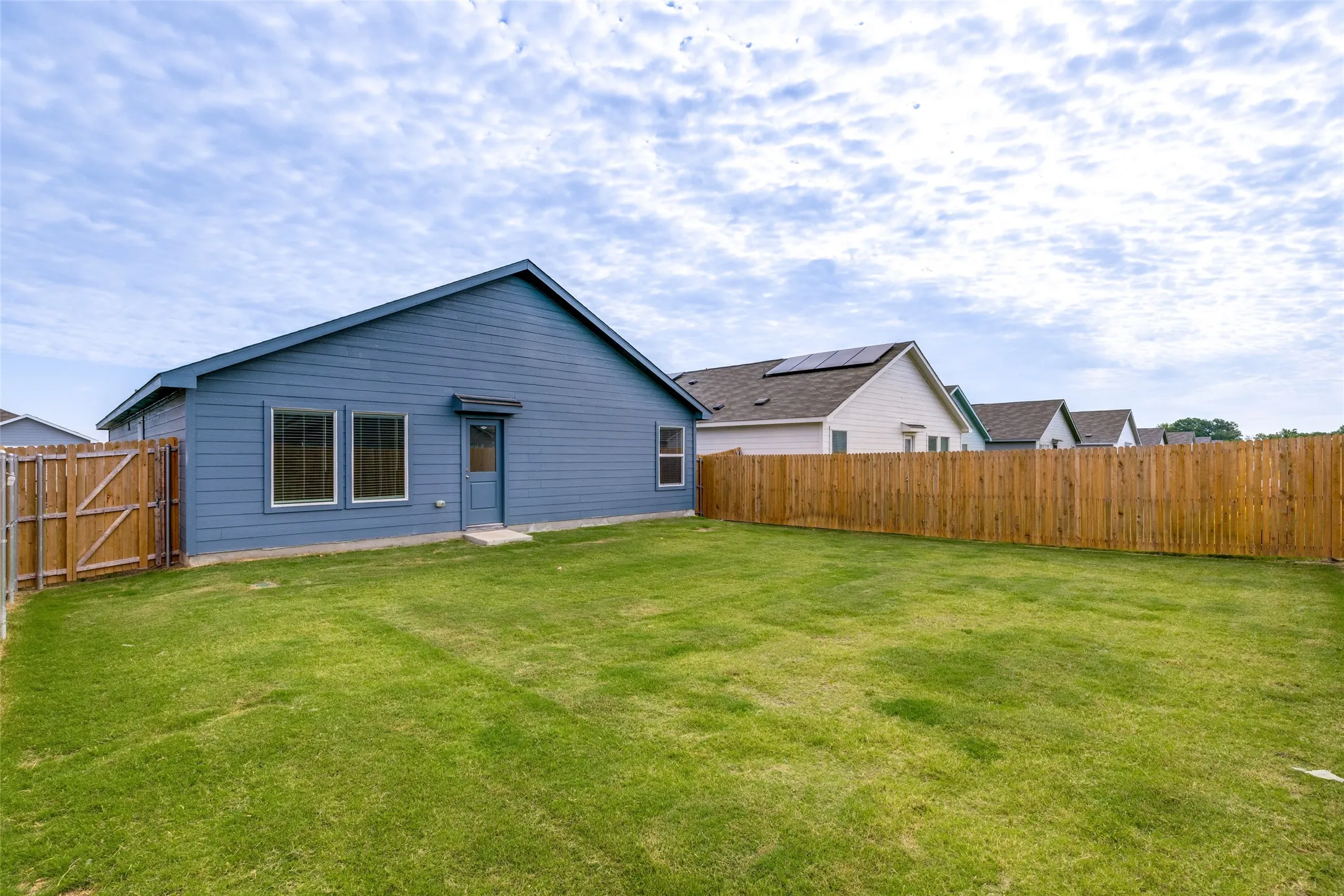 Single Family Residence For Rent in Collin County , 621 Holleman Drive, Princeton, Texas 75407, 3 Bedroom, 2 Bathroom, 2 Garage spaces, 1,474 Sqft, built in 2025, mls#21363871, Real Estate Agent in Princeton, Homes For Rent in Collin county, Homes For Rent in Princeton, Realtor in Princeton Texas, Real Estate Brokerage Independent Realty Texas, Luminita Cordes Realtor
