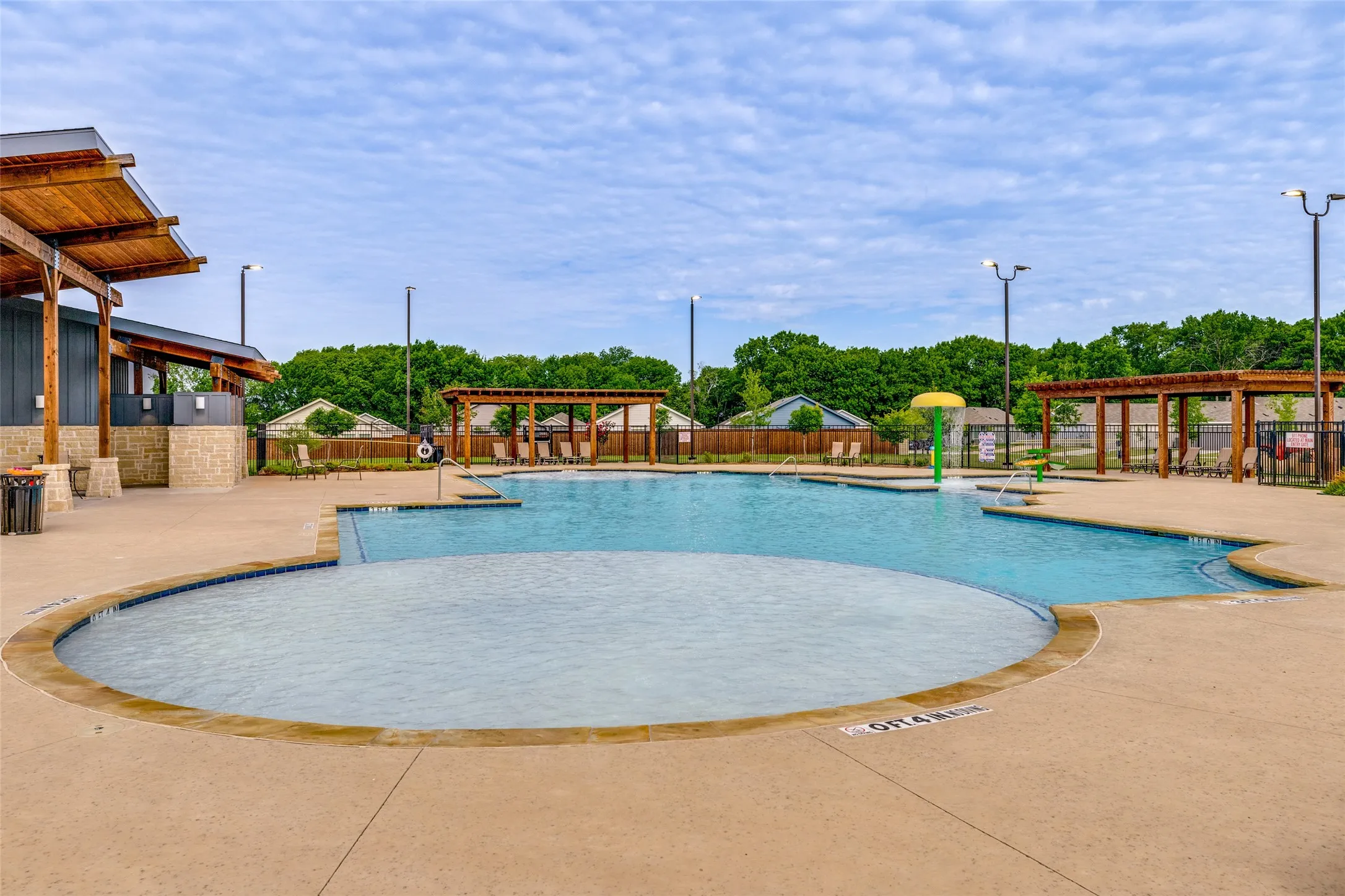 Single Family Residence For Rent in Collin County , 621 Holleman Drive, Princeton, Texas 75407, 3 Bedroom, 2 Bathroom, 2 Garage spaces, 1,474 Sqft, built in 2025, mls#21363871, Real Estate Agent in Princeton, Homes For Rent in Collin county, Homes For Rent in Princeton, Realtor in Princeton Texas, Real Estate Brokerage Independent Realty Texas, Luminita Cordes Realtor