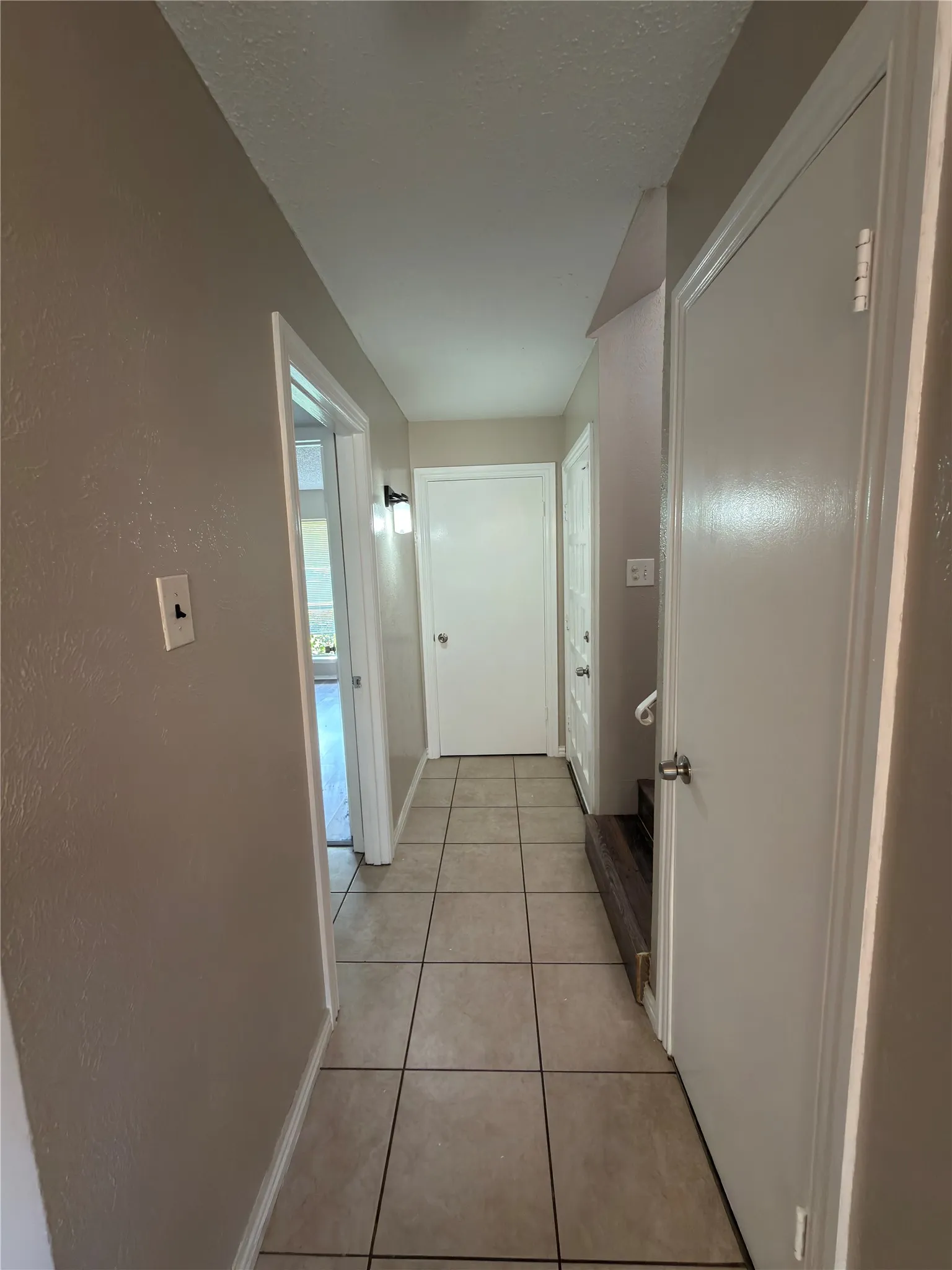 Townhouse For Rent in Dallas County , 358 Valley Park Drive, Garland, Texas 75043, 3 Bedroom, 2 Bathroom, 2 Garage spaces, 1,170 Sqft, built in 1972, Price $1,680, mls#21362377, Real Estate Agent in Garland, Homes For Rent in Dallas county, Homes For Rent in Garland, Realtor in Garland Texas, Real Estate Brokerage Independent Realty Texas, Luminita Cordes Realtor