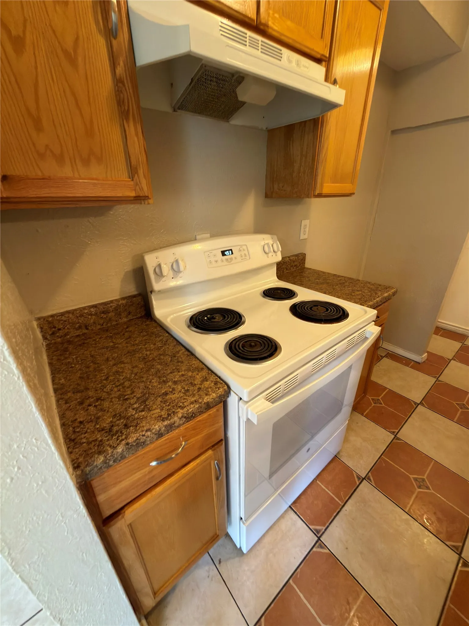 Townhouse For Rent in Dallas County , 358 Valley Park Drive, Garland, Texas 75043, 3 Bedroom, 2 Bathroom, 2 Garage spaces, 1,170 Sqft, built in 1972, Price $1,680, mls#21362377, Real Estate Agent in Garland, Homes For Rent in Dallas county, Homes For Rent in Garland, Realtor in Garland Texas, Real Estate Brokerage Independent Realty Texas, Luminita Cordes Realtor