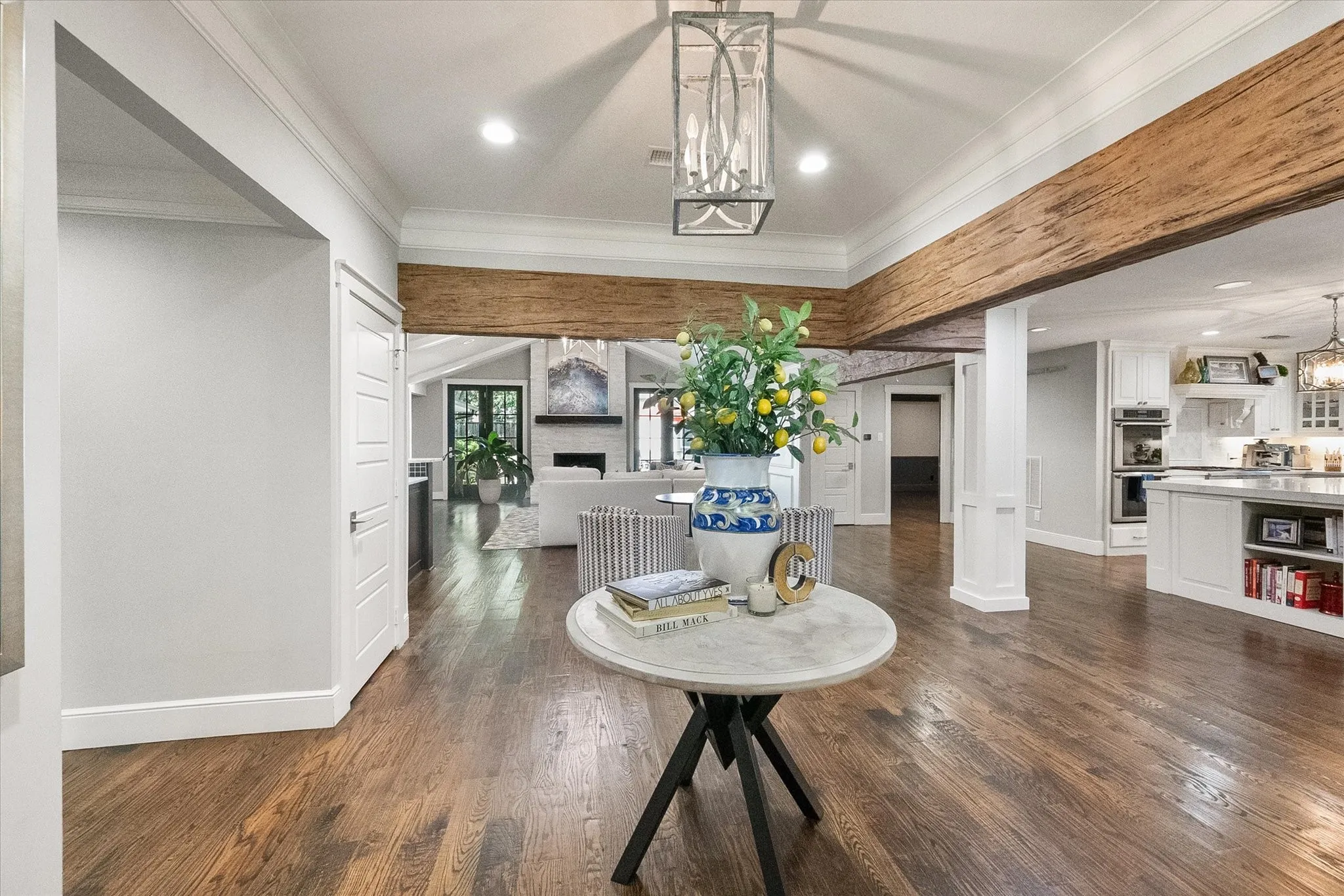 Single Family Residence For Sale in Dallas County , 122 Oak Trail, Coppell, Texas 75019, 3 Bedroom, 2 Bathroom, 3 Garage spaces, 2,897 Sqft, built in 1981, mls#21363814, Real Estate Agent in Coppell, Homes For Sale in Dallas county, Homes For Sale in Coppell, Realtor in Coppell Texas, Real Estate Brokerage Independent Realty Texas, Luminita Cordes Realtor