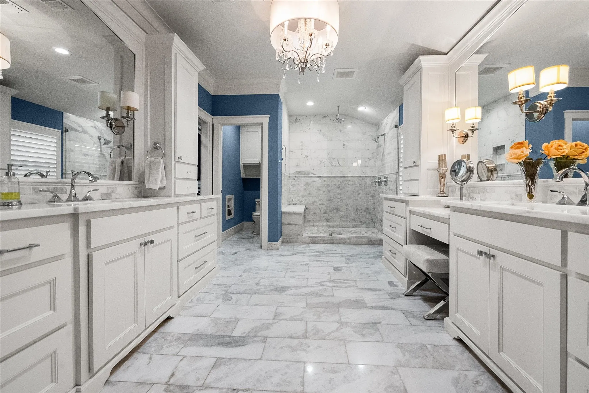Single Family Residence For Sale in Dallas County , 122 Oak Trail, Coppell, Texas 75019, 3 Bedroom, 2 Bathroom, 3 Garage spaces, 2,897 Sqft, built in 1981, mls#21363814, Real Estate Agent in Coppell, Homes For Sale in Dallas county, Homes For Sale in Coppell, Realtor in Coppell Texas, Real Estate Brokerage Independent Realty Texas, Luminita Cordes Realtor