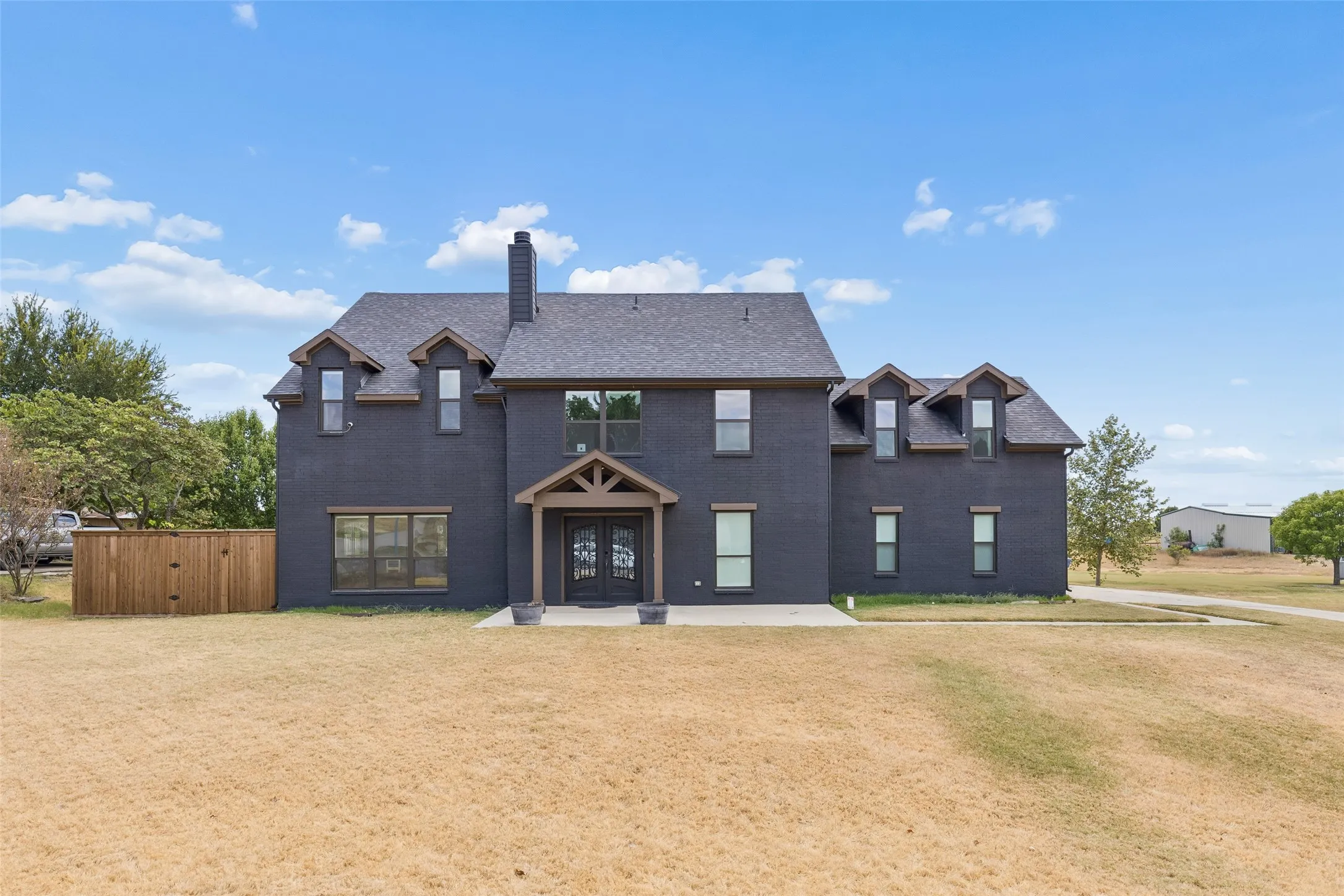 Single Family Residence For Sale in Collin County , 1122 Redbud Street, Celina, Texas 75009, 4 Bedroom, 4 Bathroom, 2 Garage spaces, 3,331 Sqft, built in 1995, mls#21362602, Real Estate Agent in Celina, Homes For Sale in Collin county, Homes For Sale in Celina, Realtor in Celina Texas, Real Estate Brokerage Independent Realty Texas, Luminita Cordes Realtor