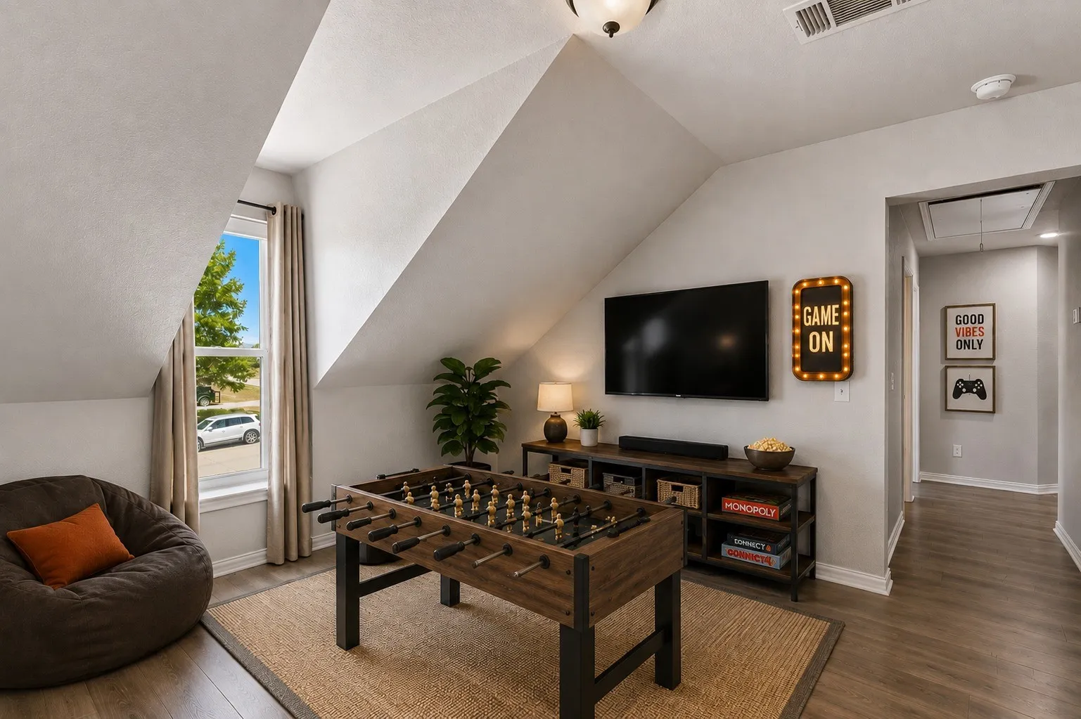 Bonus Room - Virtually Staged