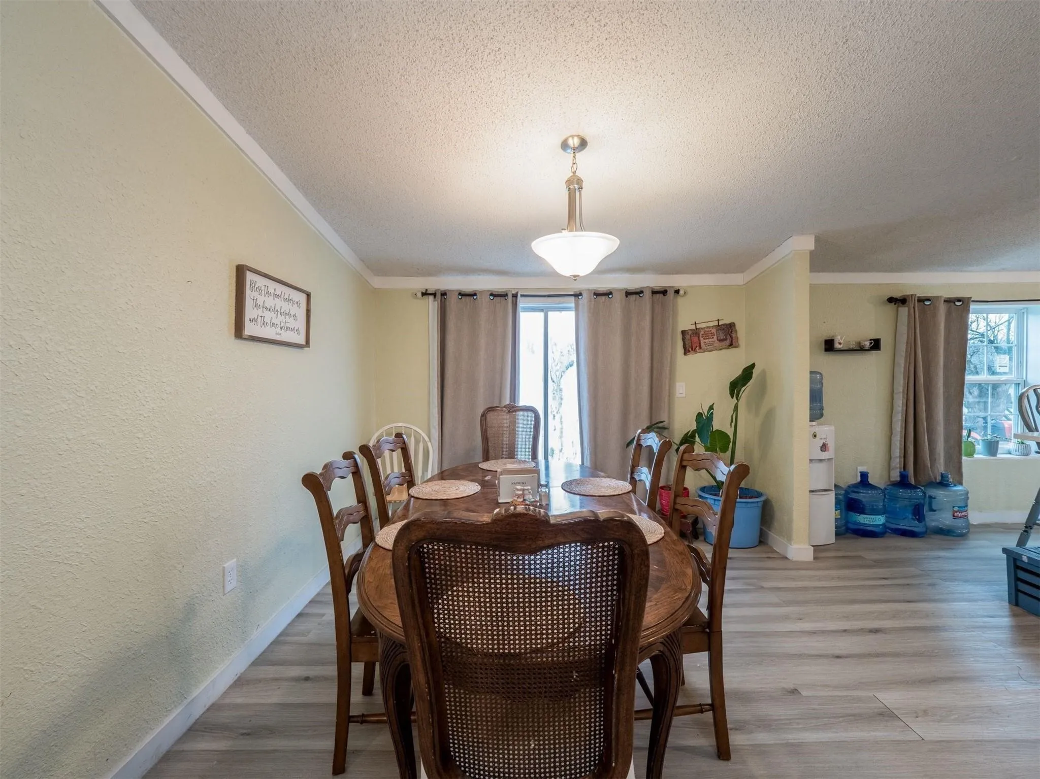 Mobile Home For Rent in Hunt County , 8591 W Ridge Drive, Quinlan, Texas 75474, 4 Bedroom, 2 Bathroom, Garage spaces, 2,105 Sqft, built in 1998, mls#21363883, Real Estate Agent in Quinlan, Homes For Rent in Hunt county, Homes For Rent in Quinlan, Realtor in Quinlan Texas, Real Estate Brokerage Independent Realty Texas, Luminita Cordes Realtor