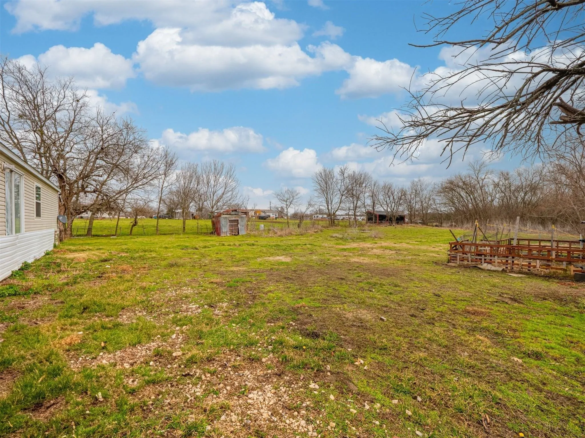 Mobile Home For Rent in Hunt County , 8591 W Ridge Drive, Quinlan, Texas 75474, 4 Bedroom, 2 Bathroom, Garage spaces, 2,105 Sqft, built in 1998, mls#21363883, Real Estate Agent in Quinlan, Homes For Rent in Hunt county, Homes For Rent in Quinlan, Realtor in Quinlan Texas, Real Estate Brokerage Independent Realty Texas, Luminita Cordes Realtor