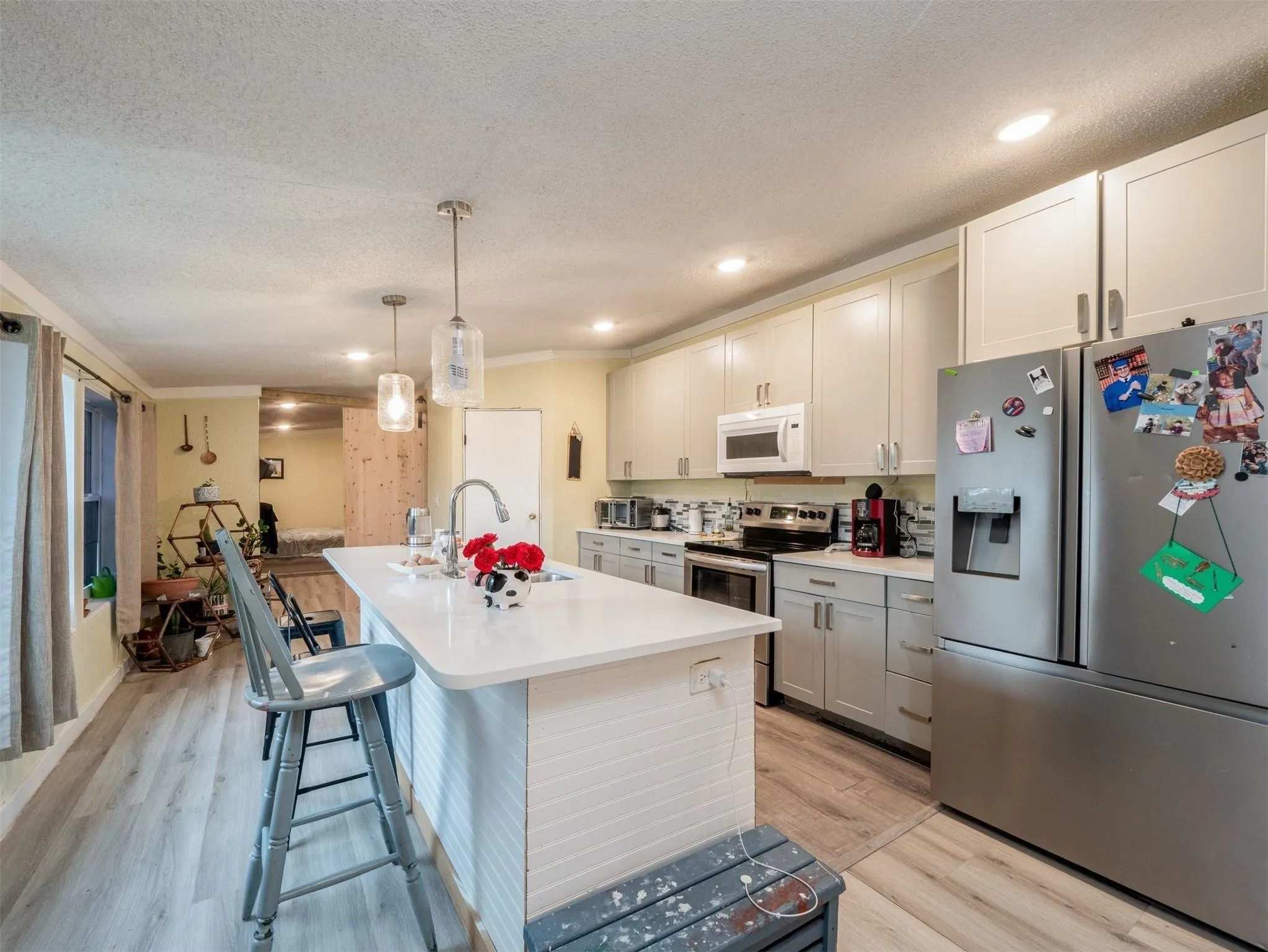 Mobile Home For Rent in Hunt County , 8591 W Ridge Drive, Quinlan, Texas 75474, 4 Bedroom, 2 Bathroom, Garage spaces, 2,105 Sqft, built in 1998, mls#21363883, Real Estate Agent in Quinlan, Homes For Rent in Hunt county, Homes For Rent in Quinlan, Realtor in Quinlan Texas, Real Estate Brokerage Independent Realty Texas, Luminita Cordes Realtor