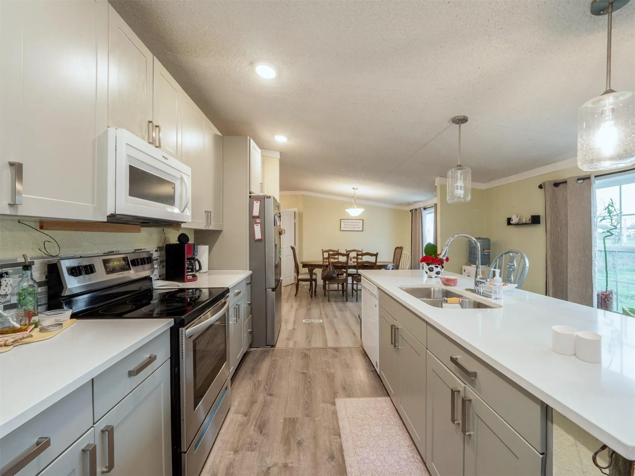 Mobile Home For Rent in Hunt County , 8591 W Ridge Drive, Quinlan, Texas 75474, 4 Bedroom, 2 Bathroom, Garage spaces, 2,105 Sqft, built in 1998, mls#21363883, Real Estate Agent in Quinlan, Homes For Rent in Hunt county, Homes For Rent in Quinlan, Realtor in Quinlan Texas, Real Estate Brokerage Independent Realty Texas, Luminita Cordes Realtor