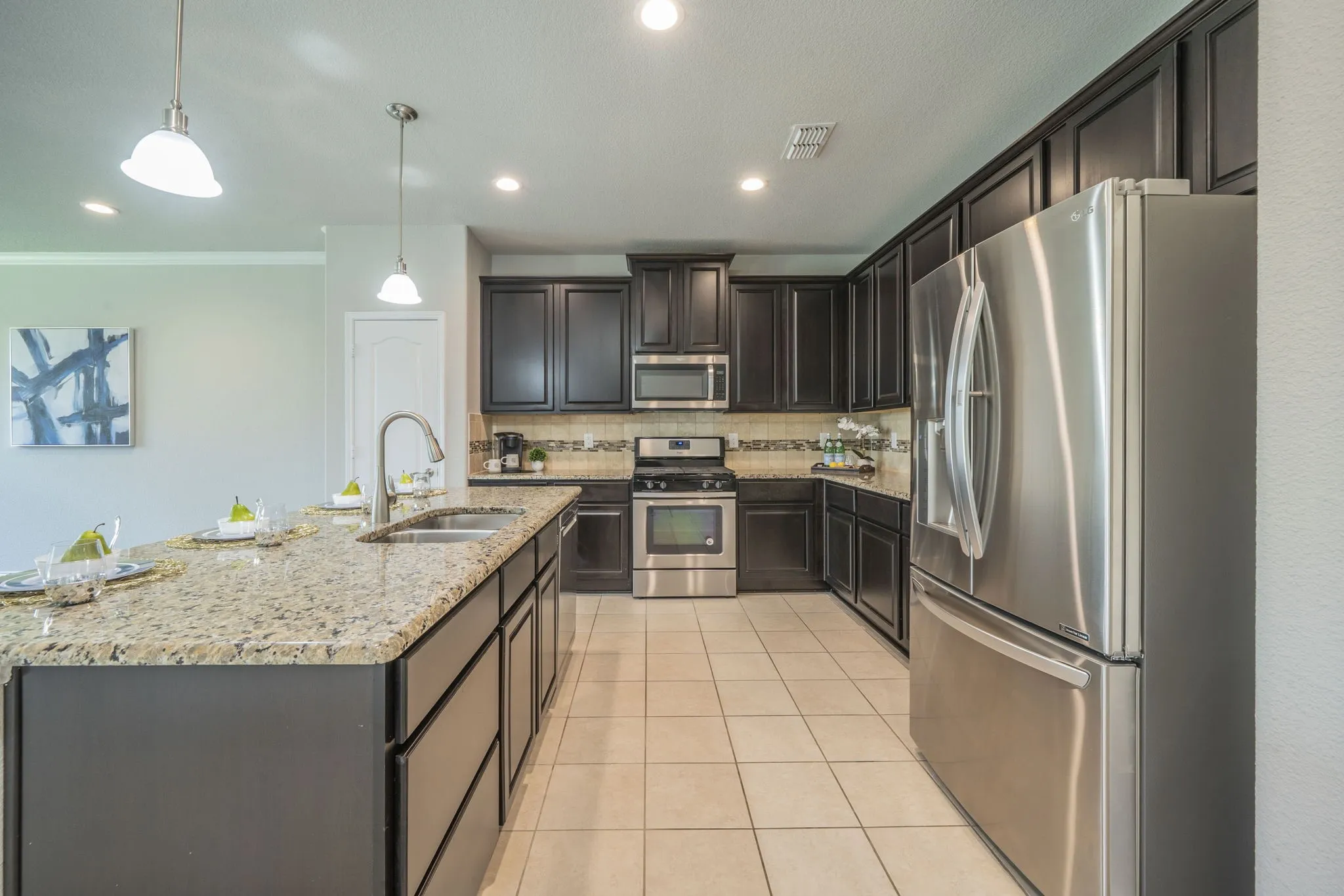 Single Family Residence For Sale in Denton County , 1621 Ranch Trail Road, Aubrey, Texas 76227, 4 Bedroom, 3 Bathroom, 2 Garage spaces, 2,625 Sqft, built in 2017, mls#21363295, Real Estate Agent in Aubrey, Homes For Sale in Denton county, Homes For Sale in Aubrey, Realtor in Aubrey Texas, Real Estate Brokerage Independent Realty Texas, Luminita Cordes Realtor