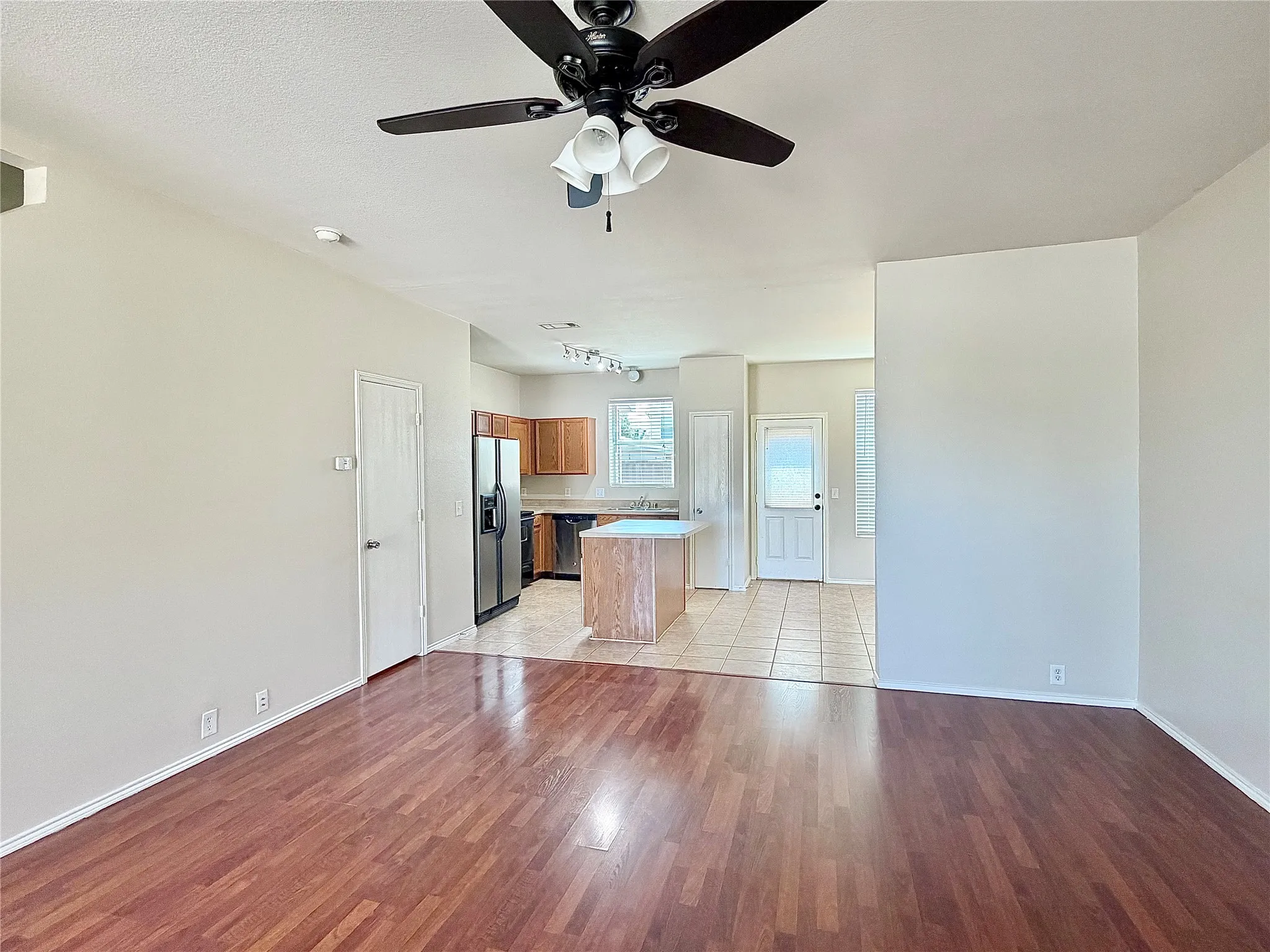 Duplex For Rent in Collin County , 2632 Boedeker Drive, Plano, Texas 75074, 2 Bedroom, 3 Bathroom, 2 Garage spaces, 1,248 Sqft, built in 2005, mls#21363903, Real Estate Agent in Plano, Homes For Rent in Collin county, Homes For Rent in Plano, Realtor in Plano Texas, Real Estate Brokerage Independent Realty Texas, Luminita Cordes Realtor