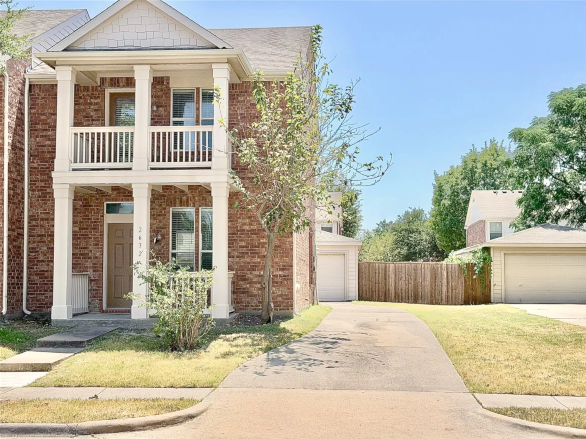 Duplex For Rent in Collin County , 2632 Boedeker Drive, Plano, Texas 75074, 2 Bedroom, 3 Bathroom, 2 Garage spaces, 1,248 Sqft, built in 2005, mls#21363903, Real Estate Agent in Plano, Homes For Rent in Collin county, Homes For Rent in Plano, Realtor in Plano Texas, Real Estate Brokerage Independent Realty Texas, Luminita Cordes Realtor