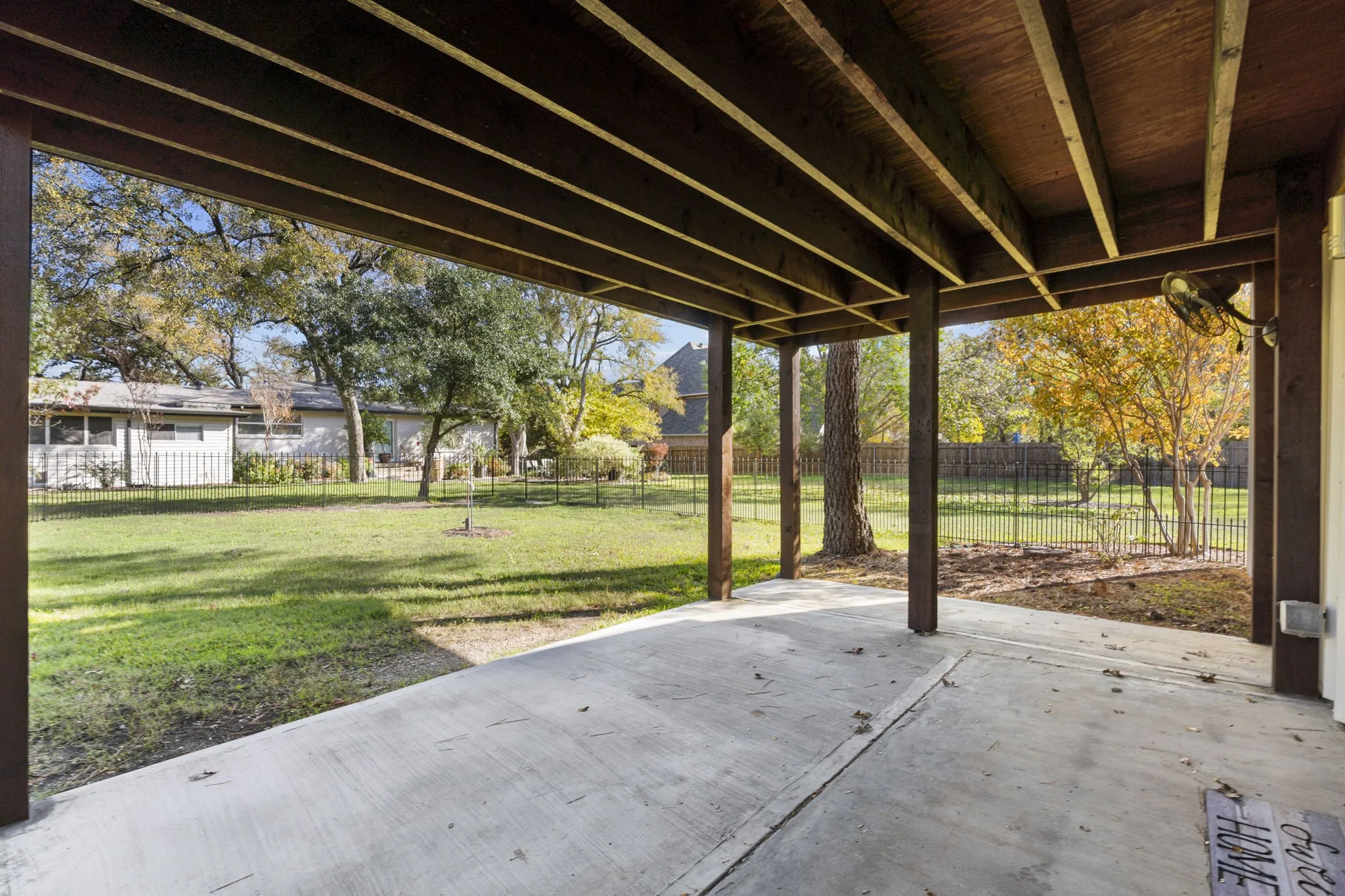 Single Family Residence For Sale in Tarrant County , 2640 Ridgecrest Drive, Southlake, Texas 76092, 3 Bedroom, 2 Bathroom, 2 Garage spaces, 2,107 Sqft, built in 1976, Price $2,195,000, mls#21362545, Real Estate Agent in Southlake, Homes For Sale in Tarrant county, Homes For Sale in Southlake, Realtor in Southlake Texas, Real Estate Brokerage Independent Realty Texas, Luminita Cordes Realtor