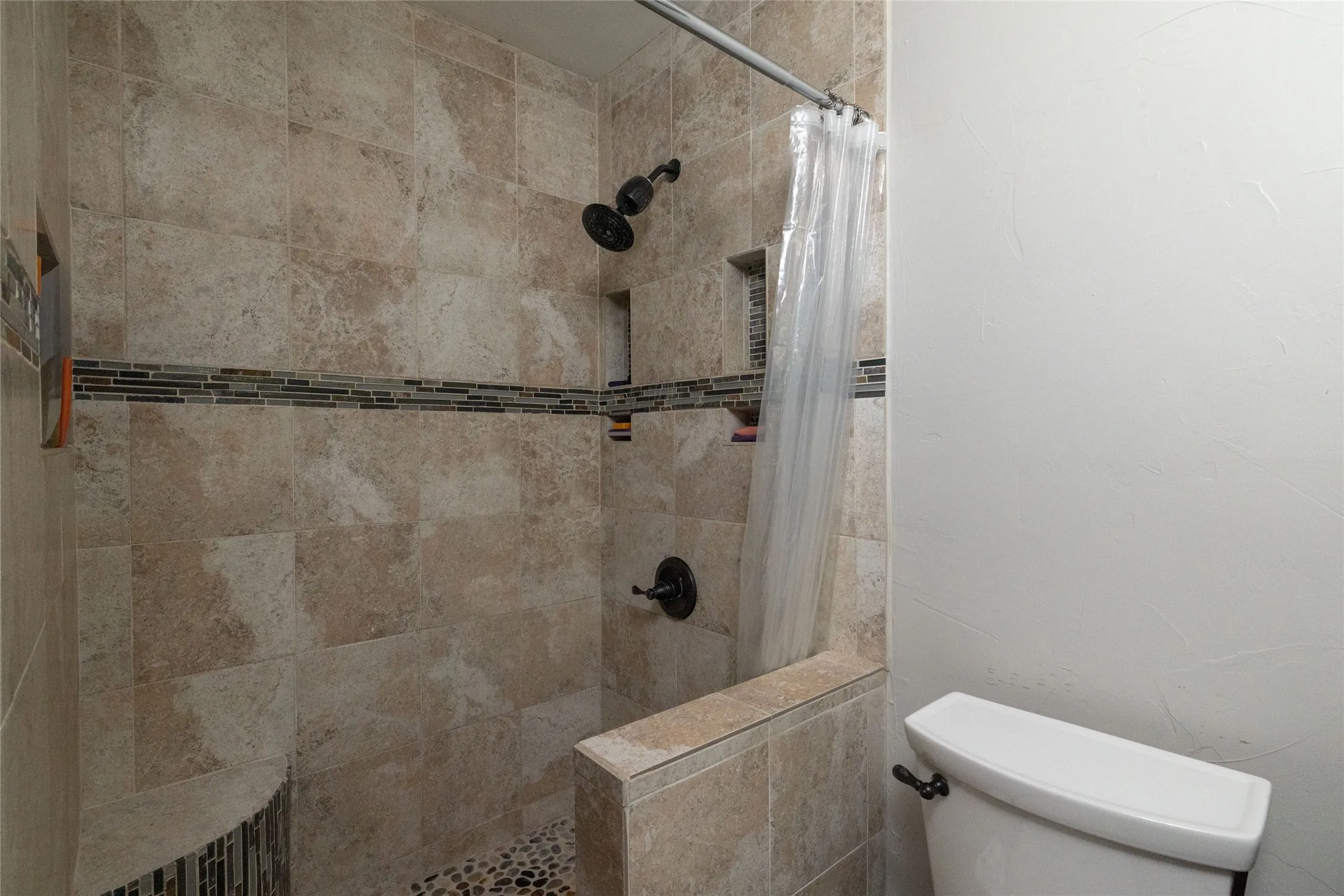 Single Family Residence For Sale in Tarrant County , 2640 Ridgecrest Drive, Southlake, Texas 76092, 3 Bedroom, 2 Bathroom, 2 Garage spaces, 2,107 Sqft, built in 1976, Price $2,195,000, mls#21362545, Real Estate Agent in Southlake, Homes For Sale in Tarrant county, Homes For Sale in Southlake, Realtor in Southlake Texas, Real Estate Brokerage Independent Realty Texas, Luminita Cordes Realtor