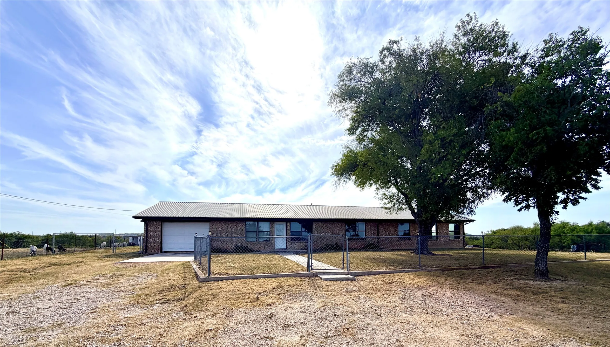 Single Family Residence For Sale in Mills County , 211 Fm 3023 S, Goldthwaite, Texas 76844, 4 Bedroom, 2 Bathroom, 1 Garage spaces, 2,494 Sqft, built in 1987, mls#21363889, Real Estate Agent in Goldthwaite, Homes For Sale in Mills county, Homes For Sale in Goldthwaite, Realtor in Goldthwaite Texas, Real Estate Brokerage Independent Realty Texas, Luminita Cordes Realtor