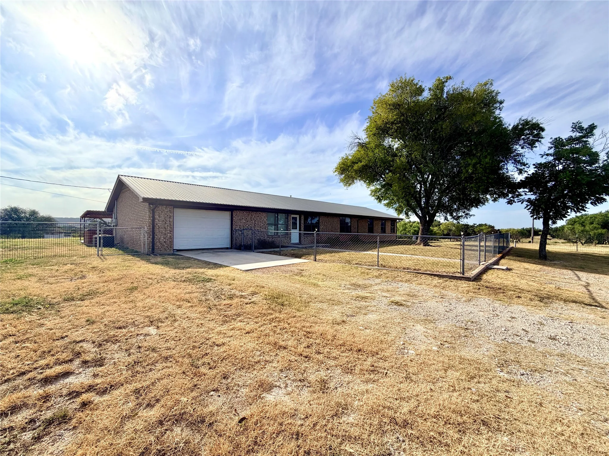 Single Family Residence For Sale in Mills County , 211 Fm 3023 S, Goldthwaite, Texas 76844, 4 Bedroom, 2 Bathroom, 1 Garage spaces, 2,494 Sqft, built in 1987, mls#21363889, Real Estate Agent in Goldthwaite, Homes For Sale in Mills county, Homes For Sale in Goldthwaite, Realtor in Goldthwaite Texas, Real Estate Brokerage Independent Realty Texas, Luminita Cordes Realtor