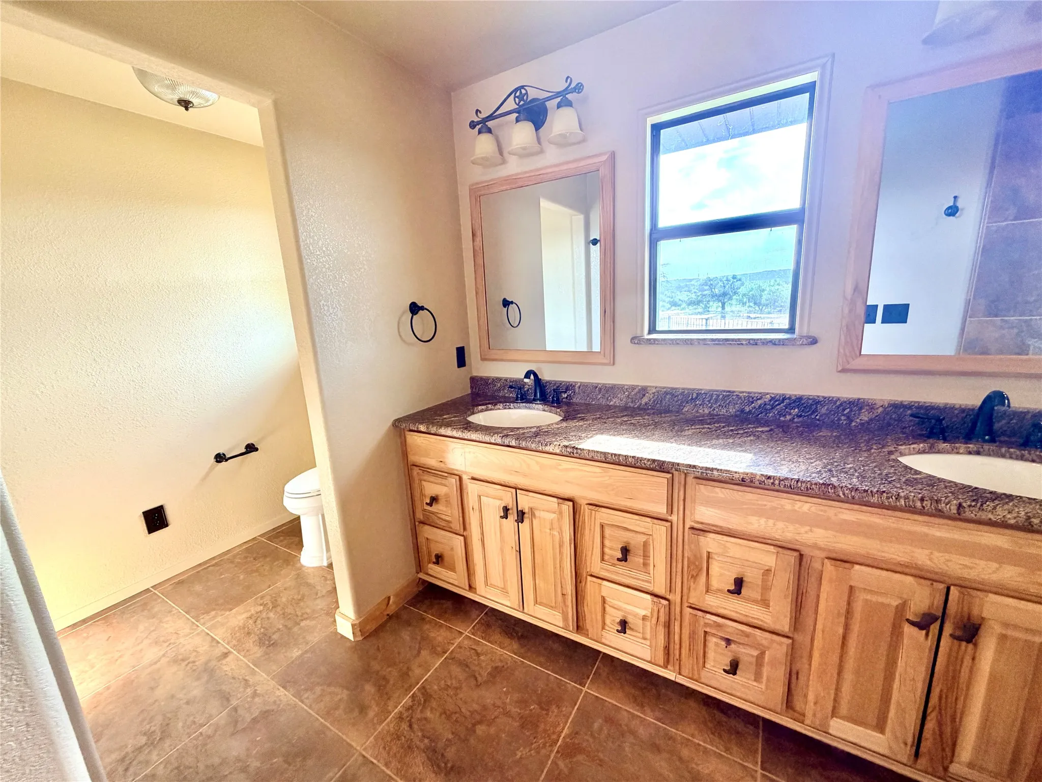 Single Family Residence For Sale in Mills County , 211 Fm 3023 S, Goldthwaite, Texas 76844, 4 Bedroom, 2 Bathroom, 1 Garage spaces, 2,494 Sqft, built in 1987, mls#21363889, Real Estate Agent in Goldthwaite, Homes For Sale in Mills county, Homes For Sale in Goldthwaite, Realtor in Goldthwaite Texas, Real Estate Brokerage Independent Realty Texas, Luminita Cordes Realtor