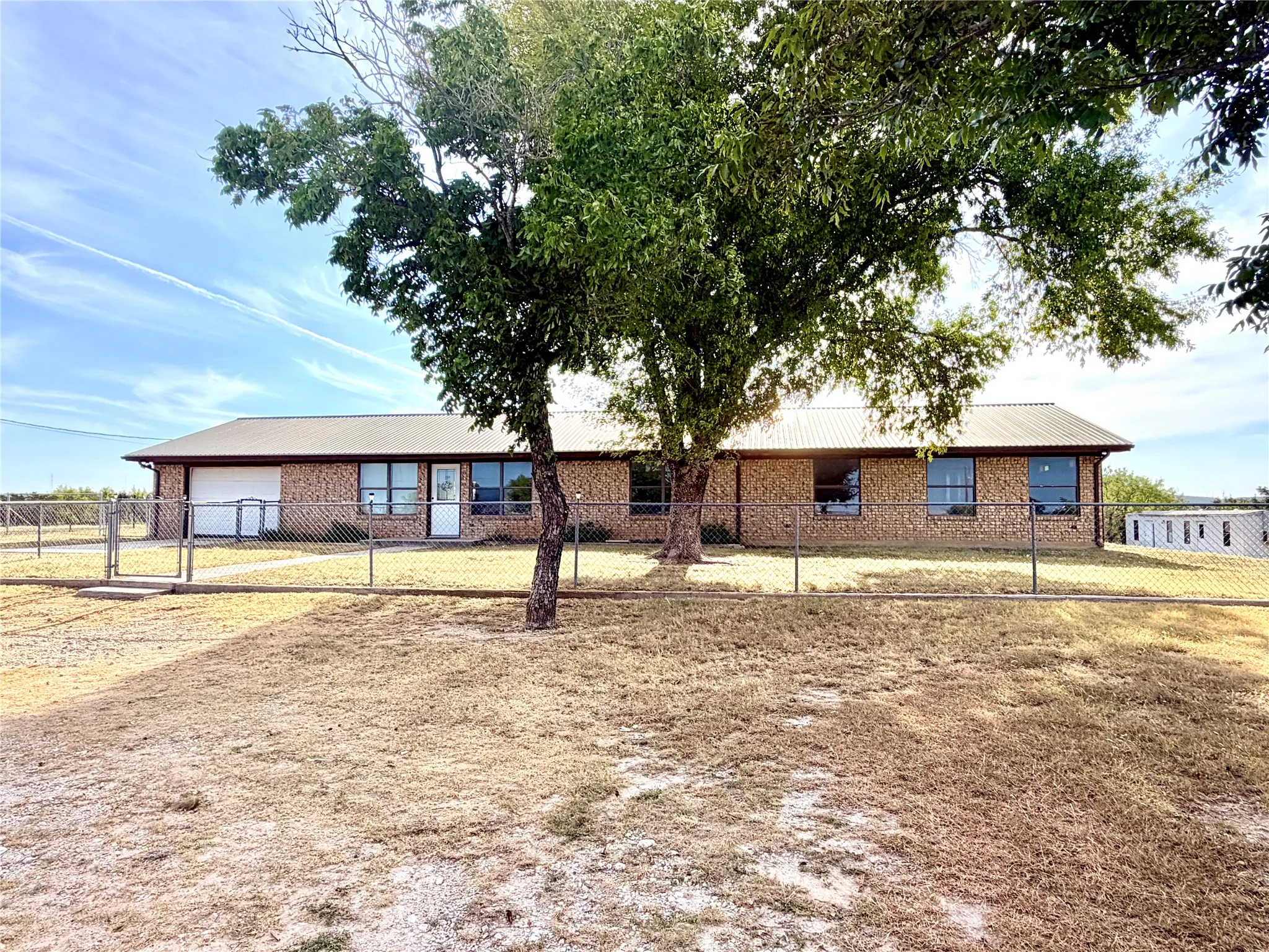 Single Family Residence For Sale in Mills County , 211 Fm 3023 S, Goldthwaite, Texas 76844, 4 Bedroom, 2 Bathroom, 1 Garage spaces, 2,494 Sqft, built in 1987, mls#21363889, Real Estate Agent in Goldthwaite, Homes For Sale in Mills county, Homes For Sale in Goldthwaite, Realtor in Goldthwaite Texas, Real Estate Brokerage Independent Realty Texas, Luminita Cordes Realtor