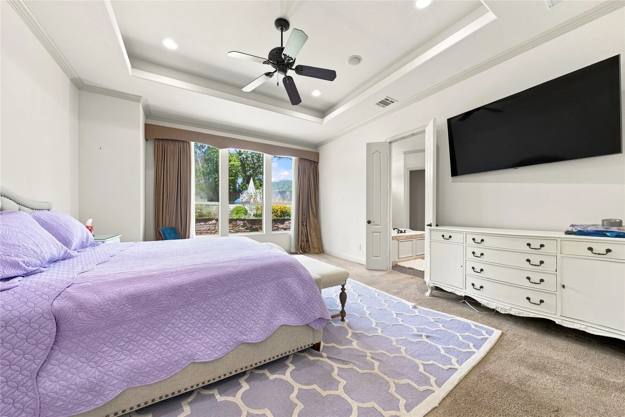 Single Family Residence For Sale in Henderson County , 4 Mill Run Place, Athens, Texas 75751, 4 Bedroom, 3 Bathroom, 3 Garage spaces, 3,001 Sqft, built in 2005, mls#21363916, Real Estate Agent in Athens, Homes For Sale in Henderson county, Homes For Sale in Athens, Realtor in Athens Texas, Real Estate Brokerage Independent Realty Texas, Luminita Cordes Realtor