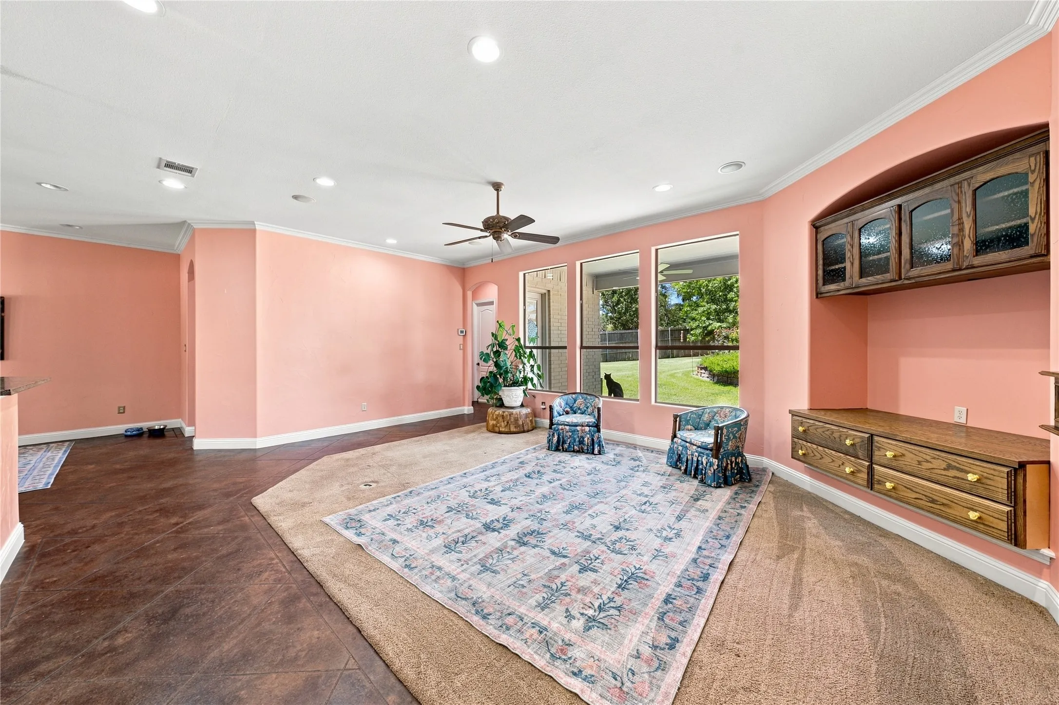 Single Family Residence For Sale in Henderson County , 4 Mill Run Place, Athens, Texas 75751, 4 Bedroom, 3 Bathroom, 3 Garage spaces, 3,001 Sqft, built in 2005, mls#21363916, Real Estate Agent in Athens, Homes For Sale in Henderson county, Homes For Sale in Athens, Realtor in Athens Texas, Real Estate Brokerage Independent Realty Texas, Luminita Cordes Realtor