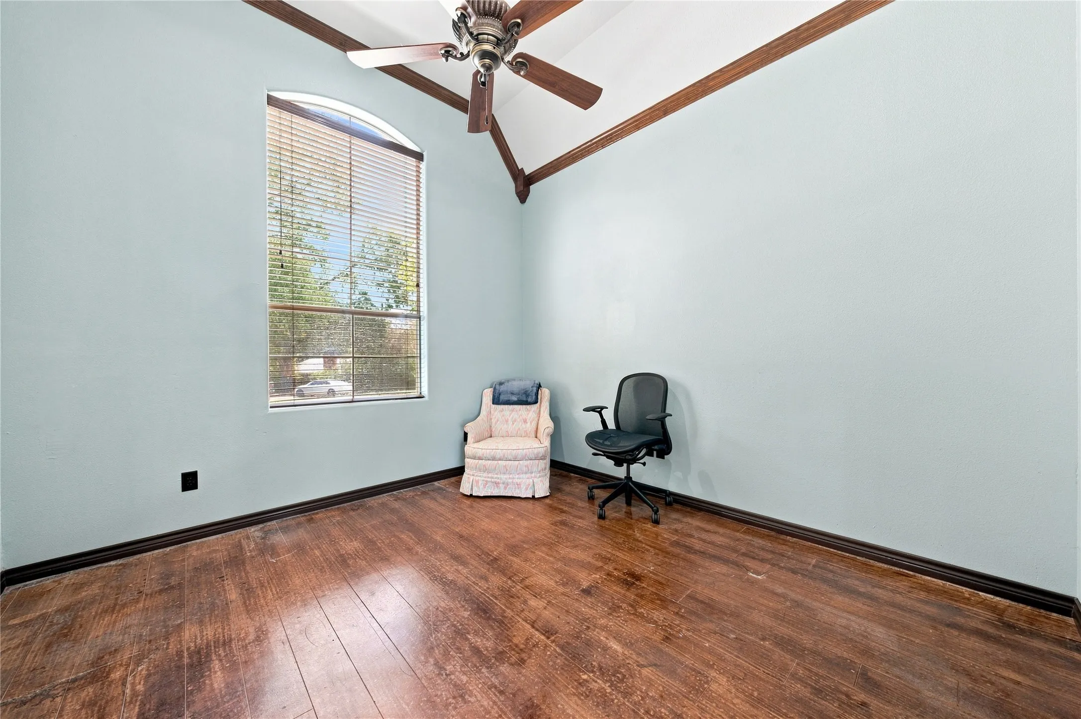Single Family Residence For Sale in Henderson County , 4 Mill Run Place, Athens, Texas 75751, 4 Bedroom, 3 Bathroom, 3 Garage spaces, 3,001 Sqft, built in 2005, mls#21363916, Real Estate Agent in Athens, Homes For Sale in Henderson county, Homes For Sale in Athens, Realtor in Athens Texas, Real Estate Brokerage Independent Realty Texas, Luminita Cordes Realtor