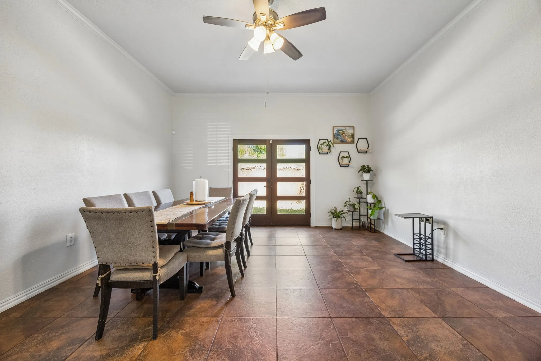 Single Family Residence For Sale in Rockwall County , 594 Trout Street, Rockwall, Texas 75032, 3 Bedroom, 2 Bathroom, 2 Garage spaces, 1,715 Sqft, built in 2002, mls#21363913, Real Estate Agent in Rockwall, Homes For Sale in Rockwall county, Homes For Sale in Rockwall, Realtor in Rockwall Texas, Real Estate Brokerage Independent Realty Texas, Luminita Cordes Realtor