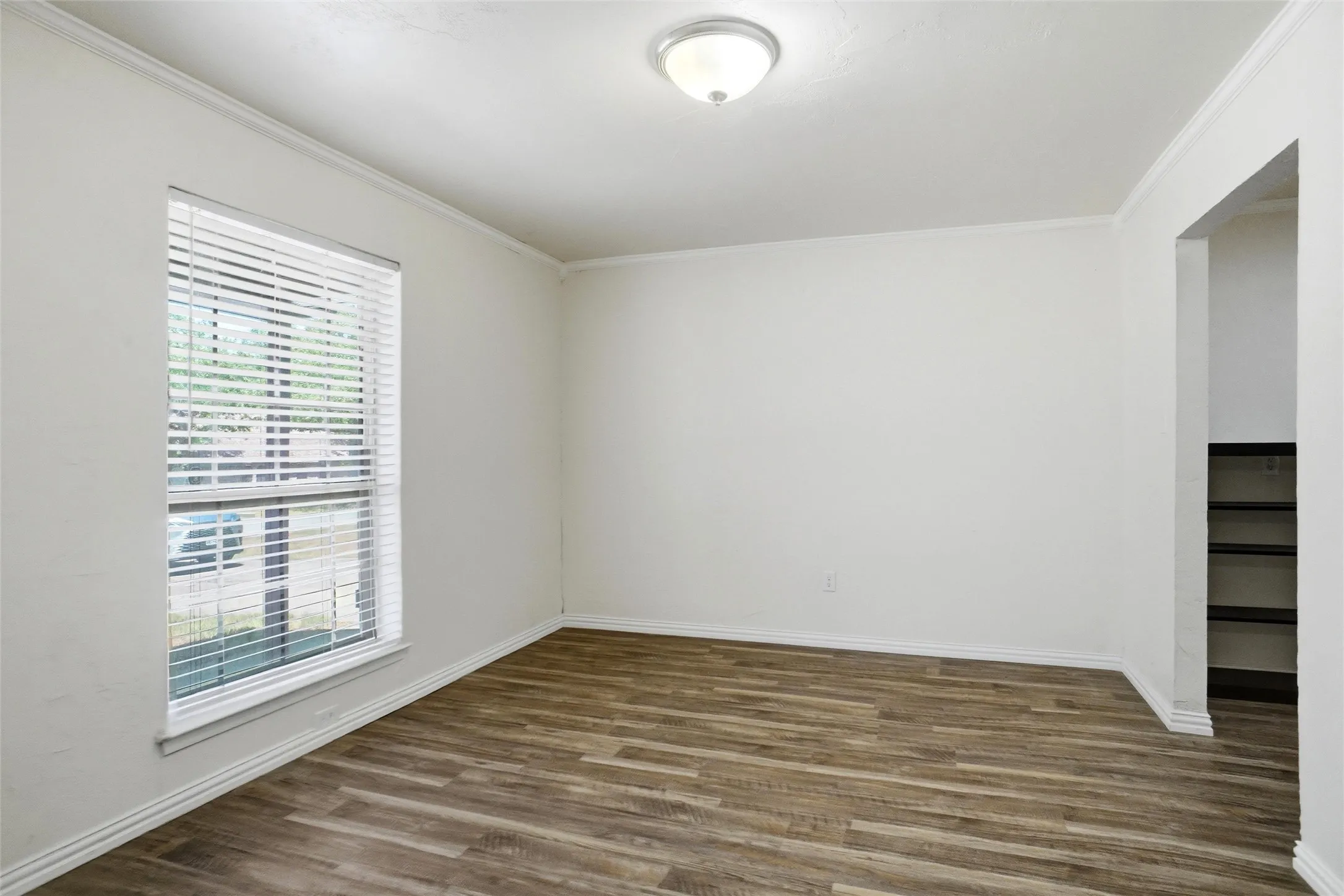 Single Family Residence For Rent in Tarrant County , 129 Mountain View Drive, Azle, Texas 76020, 3 Bedroom, 2 Bathroom, 2 Garage spaces, 1,378 Sqft, built in 1975, mls#21361673, Real Estate Agent in Azle, Homes For Rent in Tarrant county, Homes For Rent in Azle, Realtor in Azle Texas, Real Estate Brokerage Independent Realty Texas, Luminita Cordes Realtor