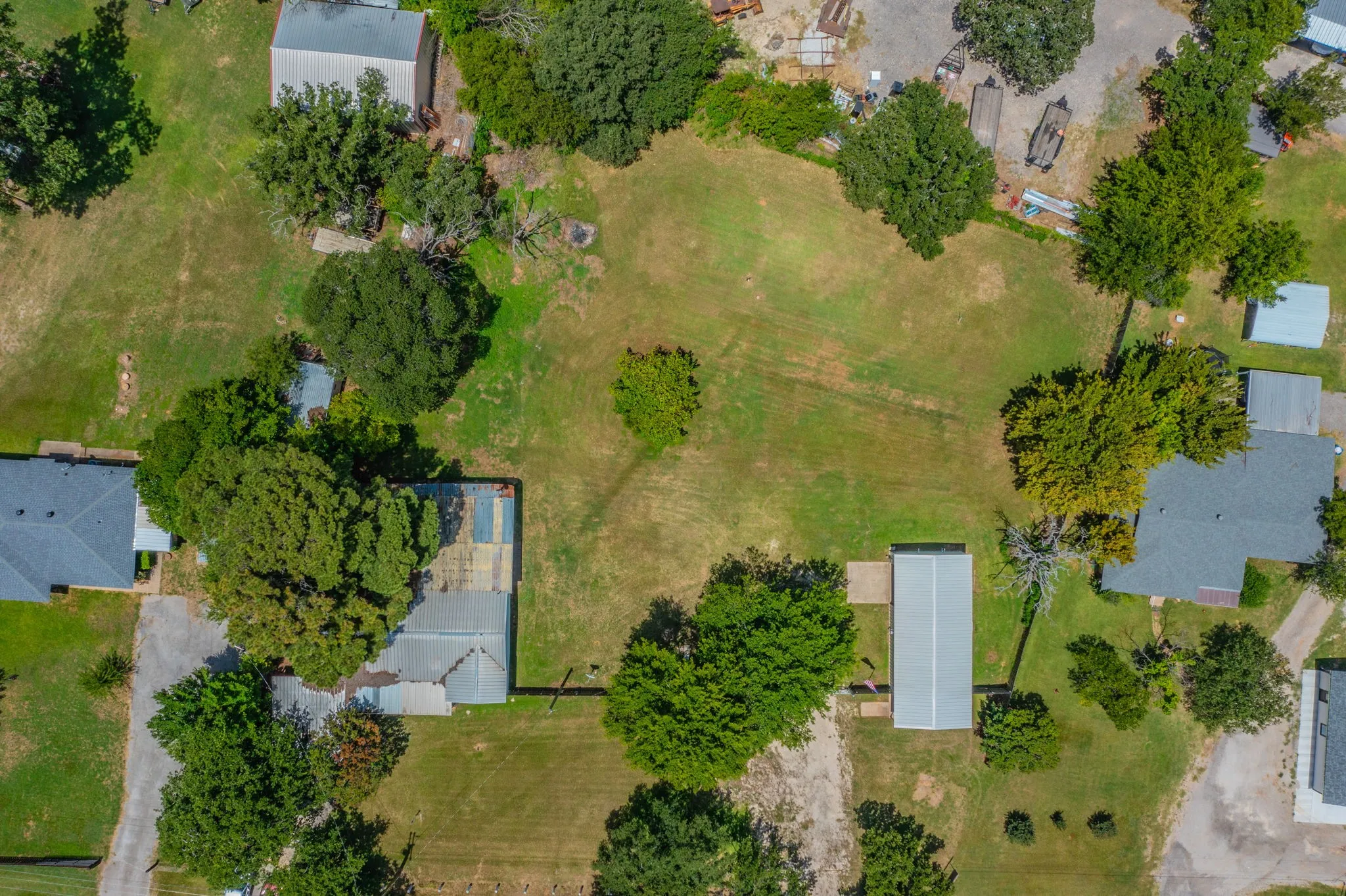Single Family Residence For Sale in Johnson County , 6017 E Hwy 67, Alvarado, Texas 76009, 2 Bedroom, 1 Bathroom, Garage spaces, 1,296 Sqft, built in 1970, Price $399,900, mls#21363909, Real Estate Agent in Alvarado, Homes For Sale in Johnson county, Homes For Sale in Alvarado, Realtor in Alvarado Texas, Real Estate Brokerage Independent Realty Texas, Luminita Cordes Realtor