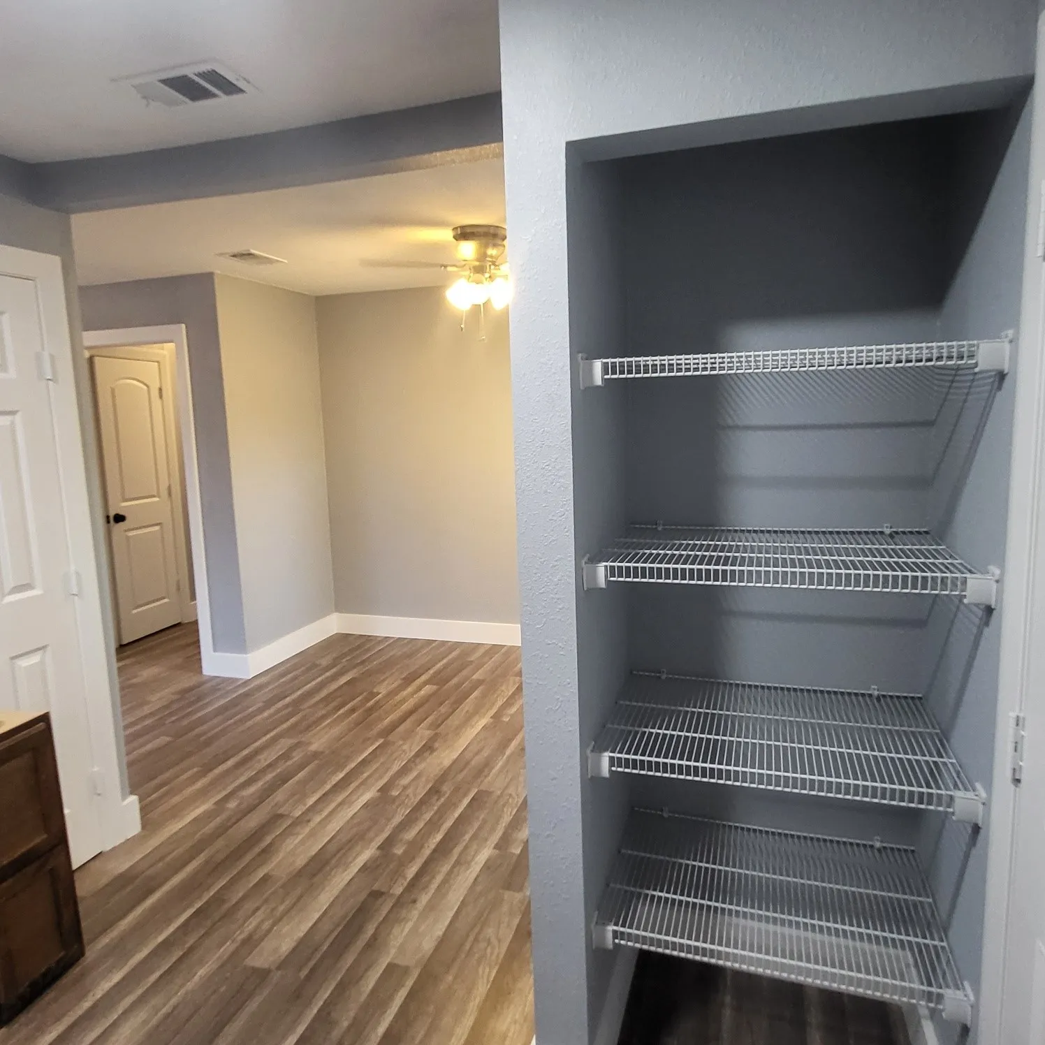 Single Family Residence For Rent in Dallas County , 1933 Fort Worth Street, Grand Prairie, Texas 75050, 2 Bedroom, 1 Bathroom, 1 Garage spaces, 900 Sqft, built in 1942, mls#21363923, Real Estate Agent in Grand Prairie, Homes For Rent in Dallas county, Homes For Rent in Grand Prairie, Realtor in Grand Prairie Texas, Real Estate Brokerage Independent Realty Texas, Luminita Cordes Realtor