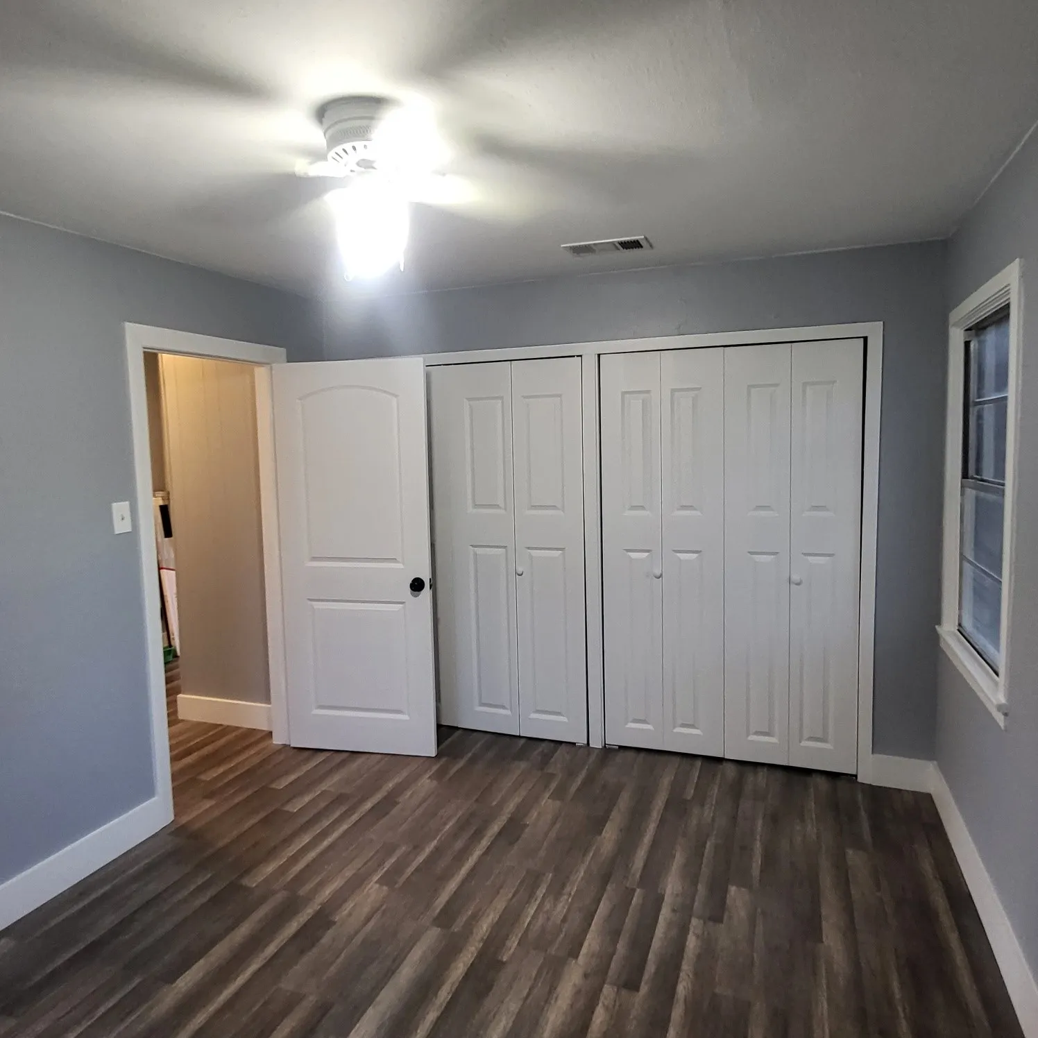 Single Family Residence For Rent in Dallas County , 1933 Fort Worth Street, Grand Prairie, Texas 75050, 2 Bedroom, 1 Bathroom, 1 Garage spaces, 900 Sqft, built in 1942, mls#21363923, Real Estate Agent in Grand Prairie, Homes For Rent in Dallas county, Homes For Rent in Grand Prairie, Realtor in Grand Prairie Texas, Real Estate Brokerage Independent Realty Texas, Luminita Cordes Realtor