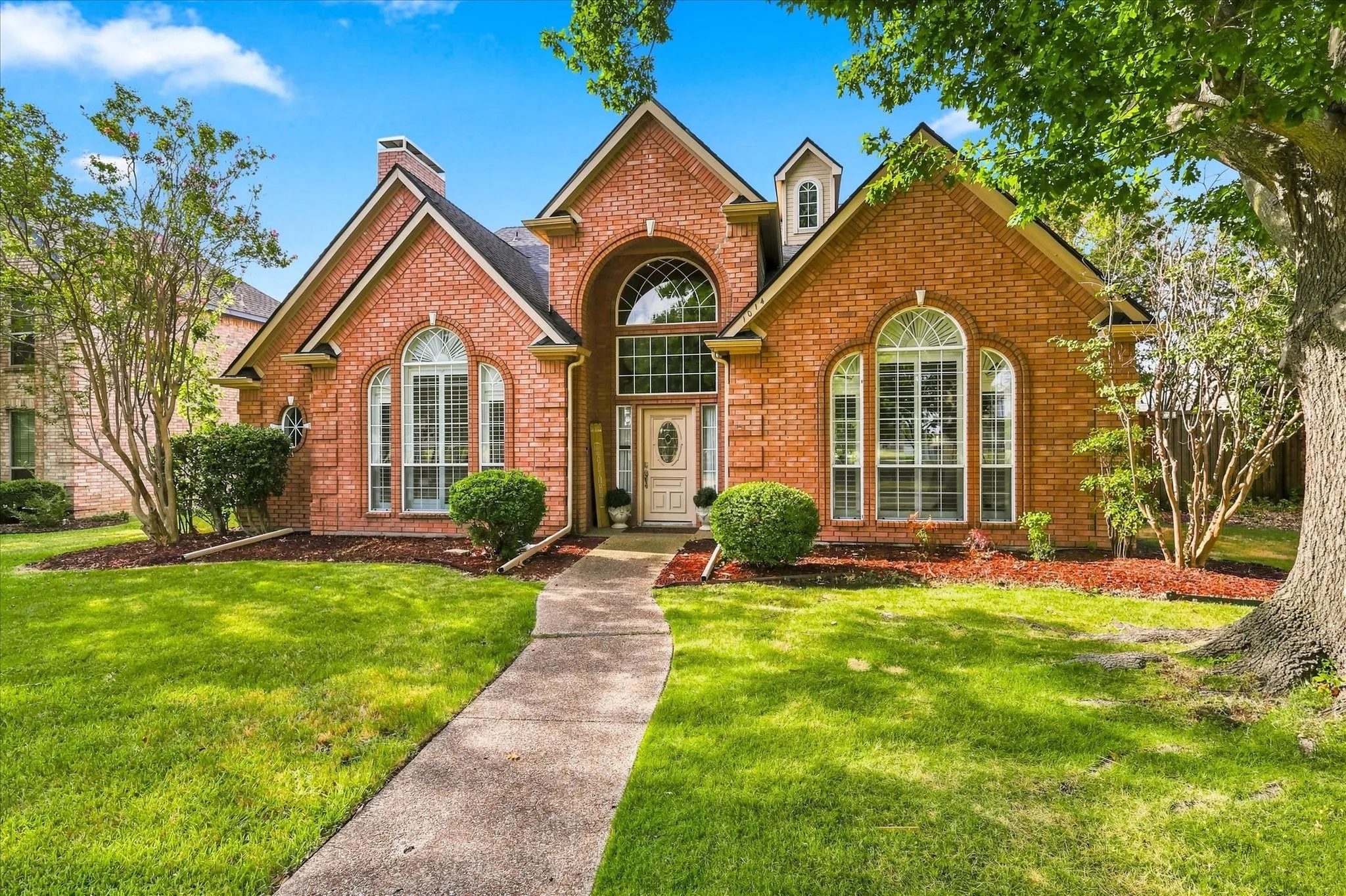 Welcome home to 1014 Timbercreek