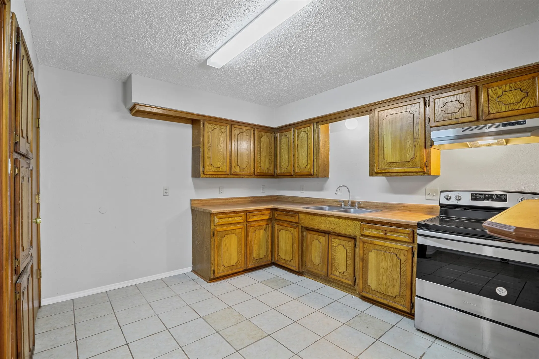 Duplex For Rent in Collin County , 226 E Pritchard Lane 228, Blue Ridge, Texas 75424, 2 Bedroom, 2 Bathroom, Garage spaces, 2,128 Sqft, built in 1986, Price $1,350, mls#21363928, Real Estate Agent in Blue Ridge, Homes For Rent in Collin county, Homes For Rent in Blue Ridge, Realtor in Blue Ridge Texas, Real Estate Brokerage Independent Realty Texas, Luminita Cordes Realtor