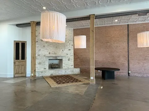Office For Rent in Dallas County , 3106 Swiss Avenue 3106, Dallas, Texas 75204, 0, 0, Garage spaces, 0 Sqft, built in 1940, Price $9,500, mls#21363930, Real Estate Agent in Dallas, Homes For Rent in Dallas county, Homes For Rent in Dallas, Realtor in Dallas Texas, Real Estate Brokerage Independent Realty Texas, Luminita Cordes Realtor