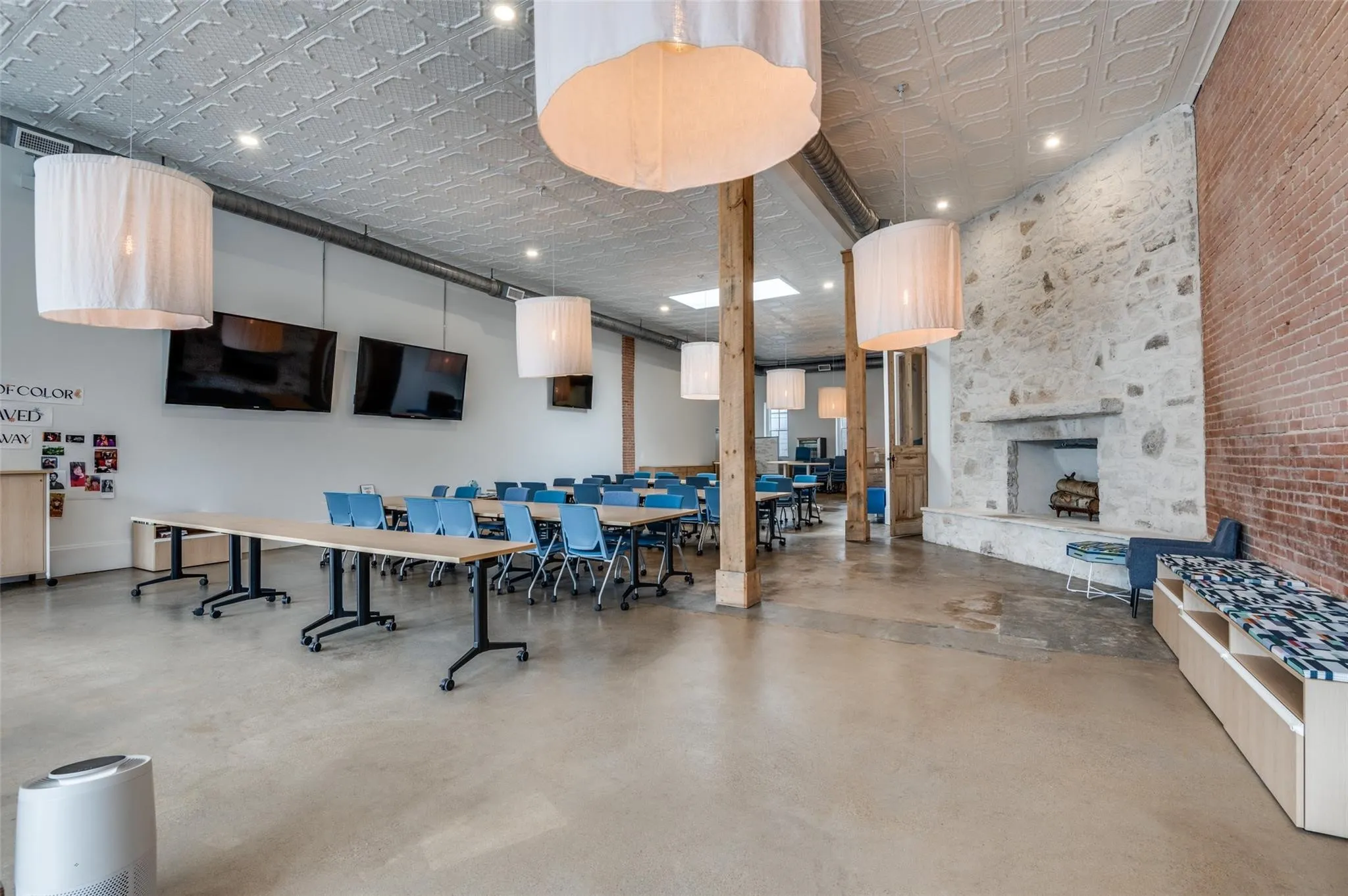 Office For Rent in Dallas County , 3106 Swiss Avenue 3106, Dallas, Texas 75204, 0, 0, Garage spaces, 0 Sqft, built in 1940, Price $9,500, mls#21363930, Real Estate Agent in Dallas, Homes For Rent in Dallas county, Homes For Rent in Dallas, Realtor in Dallas Texas, Real Estate Brokerage Independent Realty Texas, Luminita Cordes Realtor