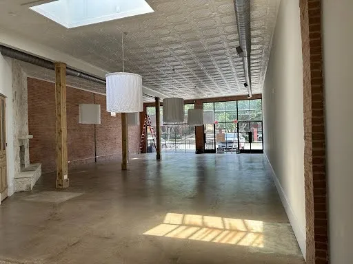 Office For Rent in Dallas County , 3106 Swiss Avenue 3106, Dallas, Texas 75204, 0, 0, Garage spaces, 0 Sqft, built in 1940, Price $9,500, mls#21363930, Real Estate Agent in Dallas, Homes For Rent in Dallas county, Homes For Rent in Dallas, Realtor in Dallas Texas, Real Estate Brokerage Independent Realty Texas, Luminita Cordes Realtor