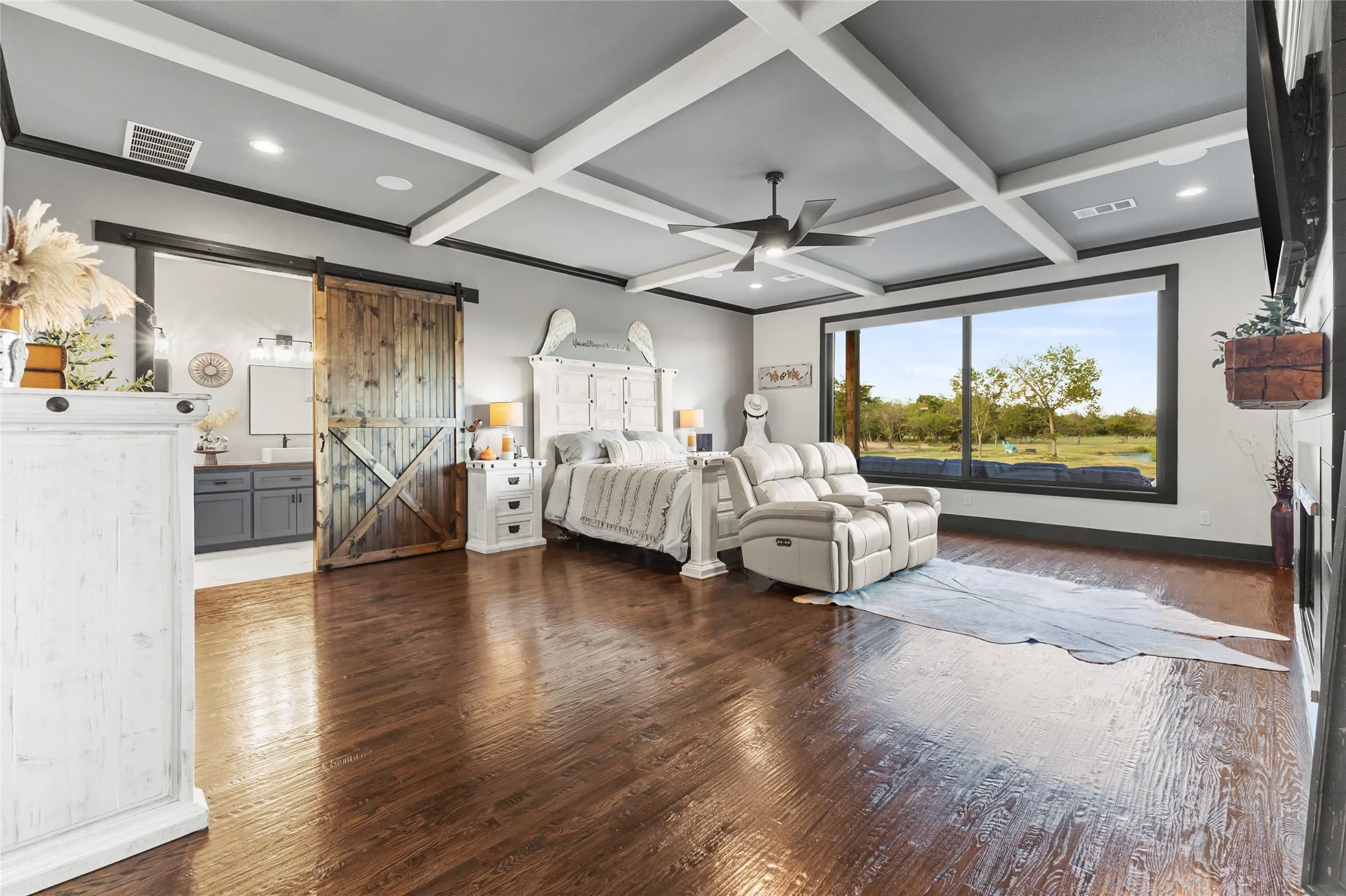 Single Family Residence For Sale in Rockwall County , 531 Highpoint Road, Royse City, Texas 75189, 5 Bedroom, 5 Bathroom, 3 Garage spaces, 8,210 Sqft, built in 2022, mls#21360525, Real Estate Agent in Royse City, Homes For Sale in Rockwall county, Homes For Sale in Royse City, Realtor in Royse City Texas, Real Estate Brokerage Independent Realty Texas, Luminita Cordes Realtor