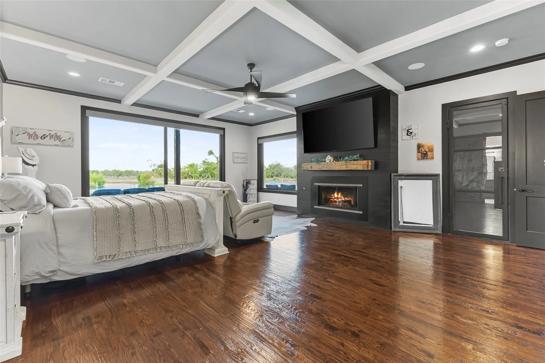 Single Family Residence For Sale in Rockwall County , 531 Highpoint Road, Royse City, Texas 75189, 5 Bedroom, 5 Bathroom, 3 Garage spaces, 8,210 Sqft, built in 2022, mls#21360525, Real Estate Agent in Royse City, Homes For Sale in Rockwall county, Homes For Sale in Royse City, Realtor in Royse City Texas, Real Estate Brokerage Independent Realty Texas, Luminita Cordes Realtor