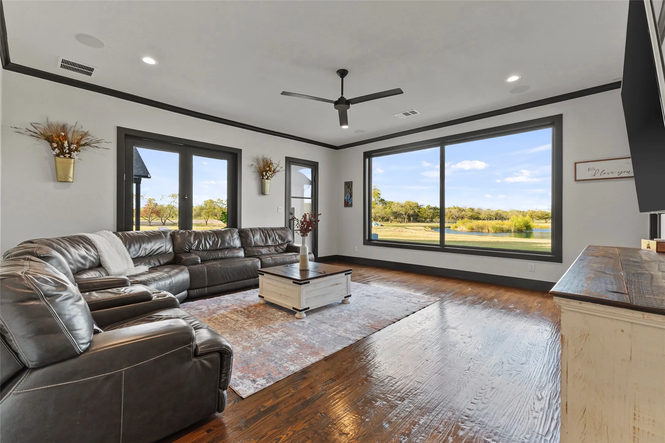 Single Family Residence For Sale in Rockwall County , 531 Highpoint Road, Royse City, Texas 75189, 5 Bedroom, 5 Bathroom, 3 Garage spaces, 8,210 Sqft, built in 2022, mls#21360525, Real Estate Agent in Royse City, Homes For Sale in Rockwall county, Homes For Sale in Royse City, Realtor in Royse City Texas, Real Estate Brokerage Independent Realty Texas, Luminita Cordes Realtor