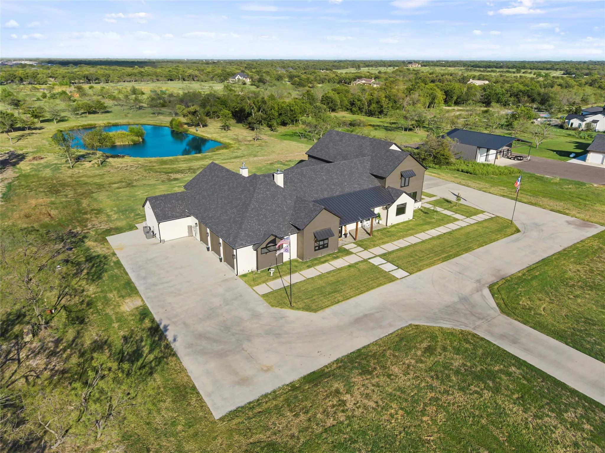 Single Family Residence For Sale in Rockwall County , 531 Highpoint Road, Royse City, Texas 75189, 5 Bedroom, 5 Bathroom, 3 Garage spaces, 8,210 Sqft, built in 2022, mls#21360525, Real Estate Agent in Royse City, Homes For Sale in Rockwall county, Homes For Sale in Royse City, Realtor in Royse City Texas, Real Estate Brokerage Independent Realty Texas, Luminita Cordes Realtor