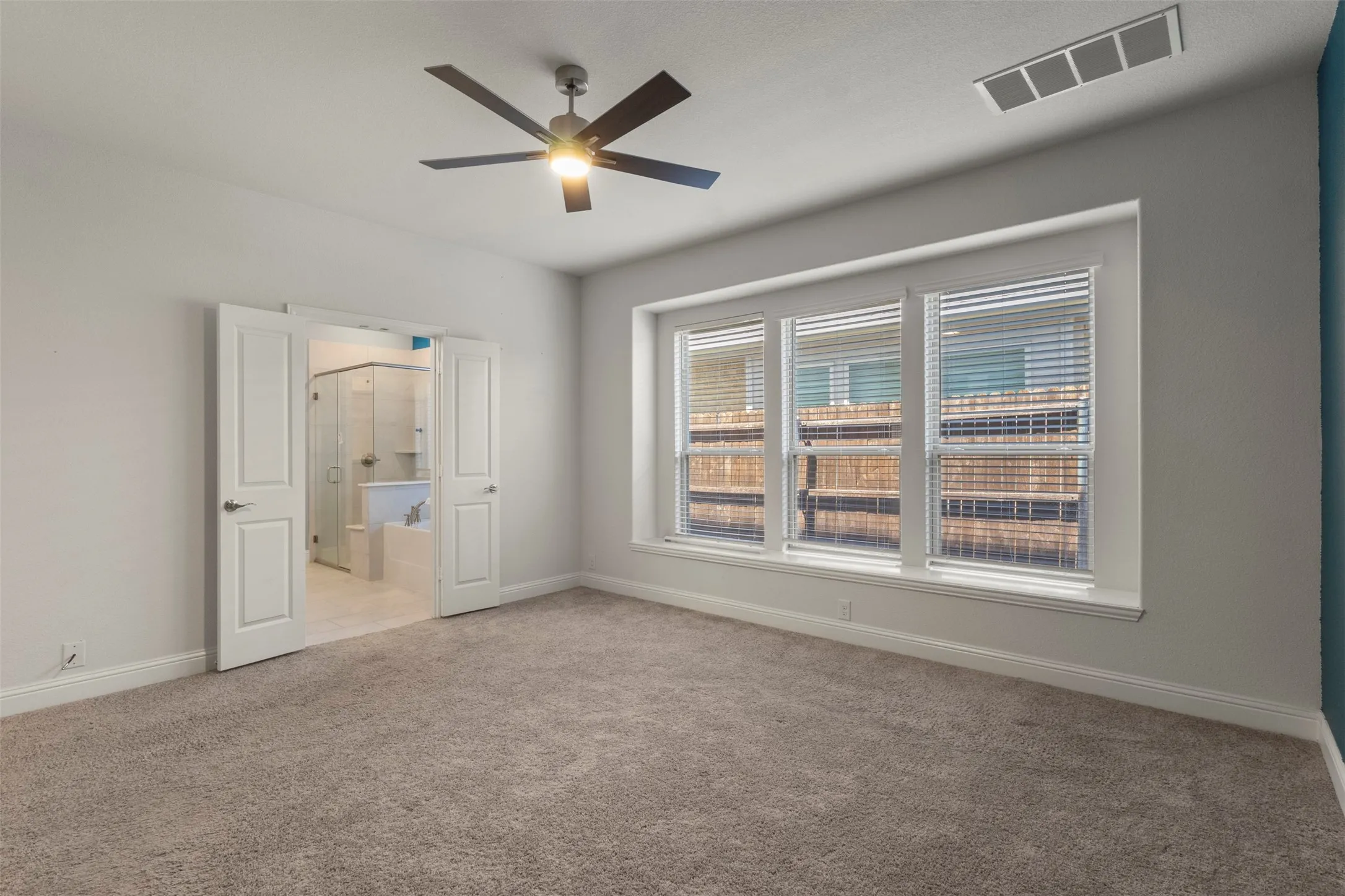 Single Family Residence For Rent in Kaufman County , 3905 Holly Springs Lane, Kaufman, Texas 75142, 5 Bedroom, 4 Bathroom, 2 Garage spaces, 3,260 Sqft, built in 2023, mls#21357050, Real Estate Agent in Kaufman, Homes For Rent in Kaufman county, Homes For Rent in Kaufman, Realtor in Kaufman Texas, Real Estate Brokerage Independent Realty Texas, Luminita Cordes Realtor