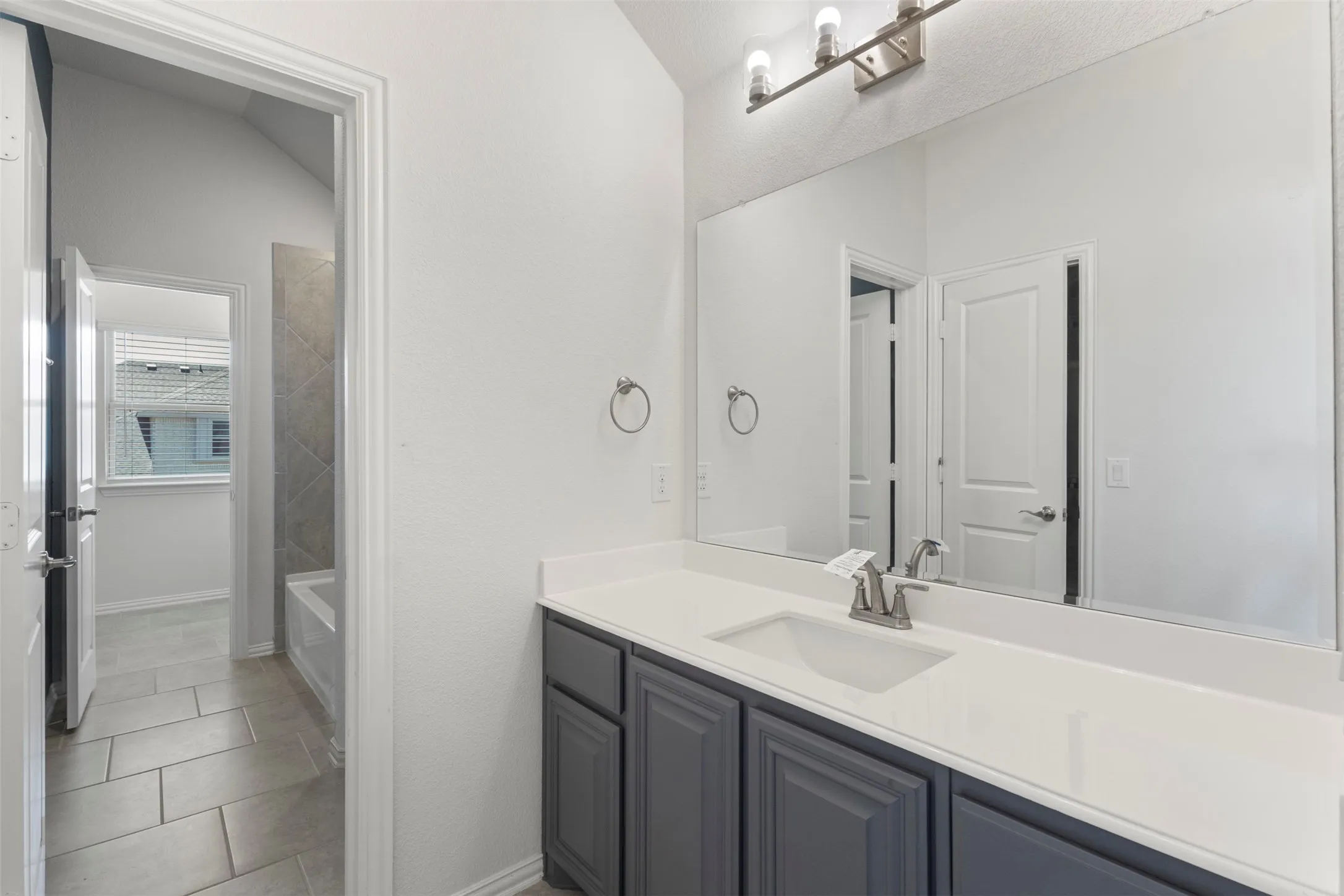 Single Family Residence For Rent in Kaufman County , 3905 Holly Springs Lane, Kaufman, Texas 75142, 5 Bedroom, 4 Bathroom, 2 Garage spaces, 3,260 Sqft, built in 2023, mls#21357050, Real Estate Agent in Kaufman, Homes For Rent in Kaufman county, Homes For Rent in Kaufman, Realtor in Kaufman Texas, Real Estate Brokerage Independent Realty Texas, Luminita Cordes Realtor