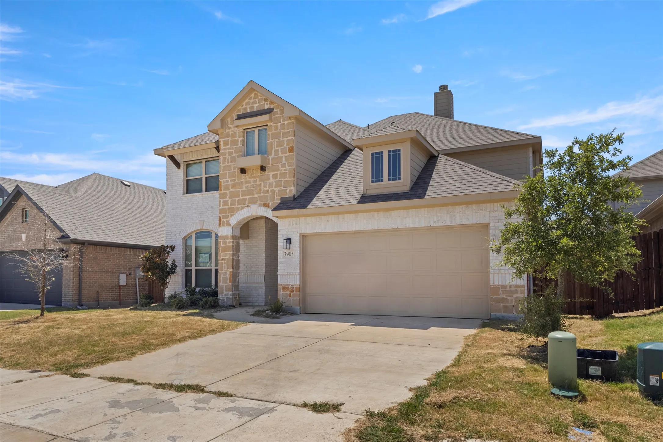 Single Family Residence For Rent in Kaufman County , 3905 Holly Springs Lane, Kaufman, Texas 75142, 5 Bedroom, 4 Bathroom, 2 Garage spaces, 3,260 Sqft, built in 2023, mls#21357050, Real Estate Agent in Kaufman, Homes For Rent in Kaufman county, Homes For Rent in Kaufman, Realtor in Kaufman Texas, Real Estate Brokerage Independent Realty Texas, Luminita Cordes Realtor