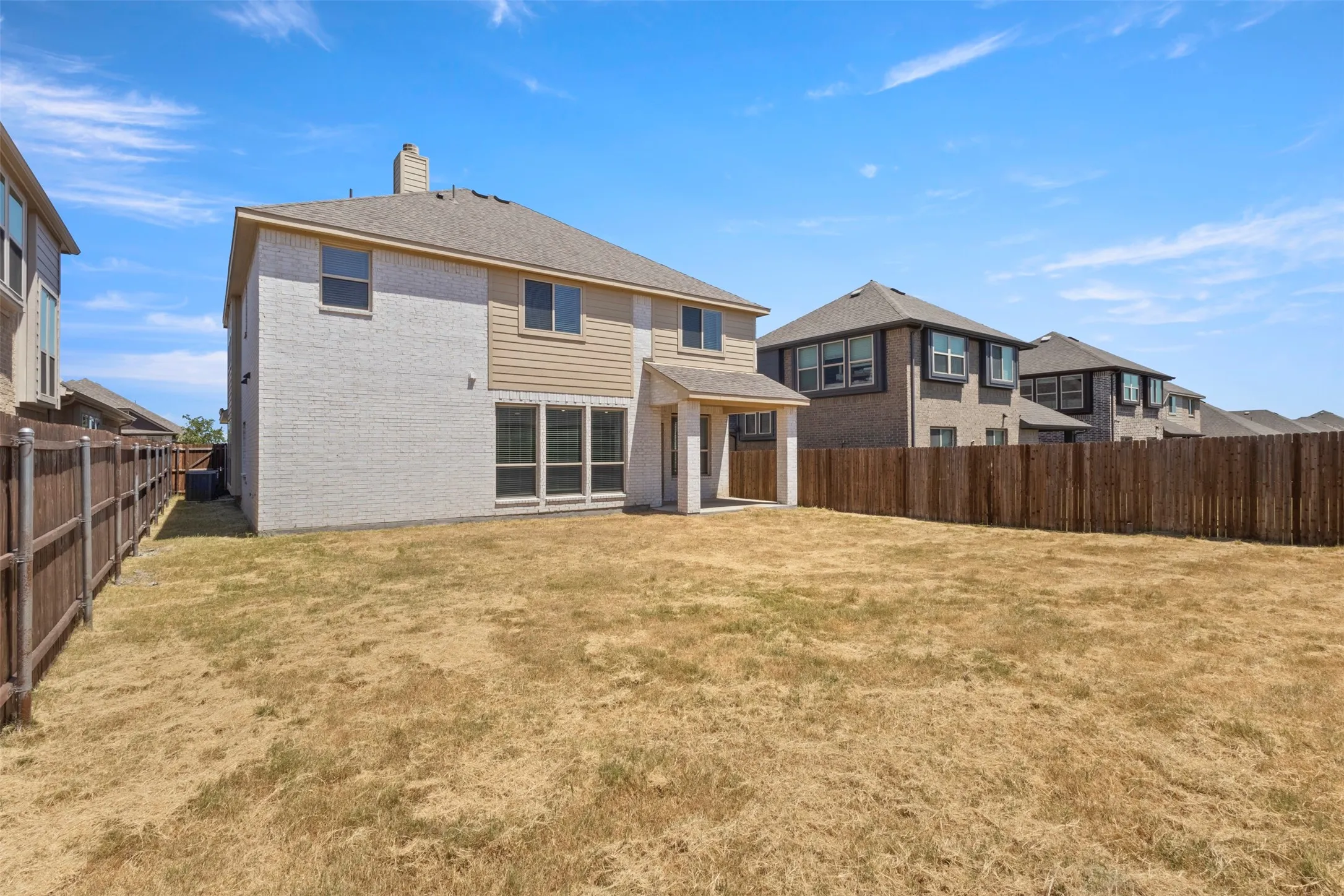 Single Family Residence For Rent in Kaufman County , 3905 Holly Springs Lane, Kaufman, Texas 75142, 5 Bedroom, 4 Bathroom, 2 Garage spaces, 3,260 Sqft, built in 2023, mls#21357050, Real Estate Agent in Kaufman, Homes For Rent in Kaufman county, Homes For Rent in Kaufman, Realtor in Kaufman Texas, Real Estate Brokerage Independent Realty Texas, Luminita Cordes Realtor