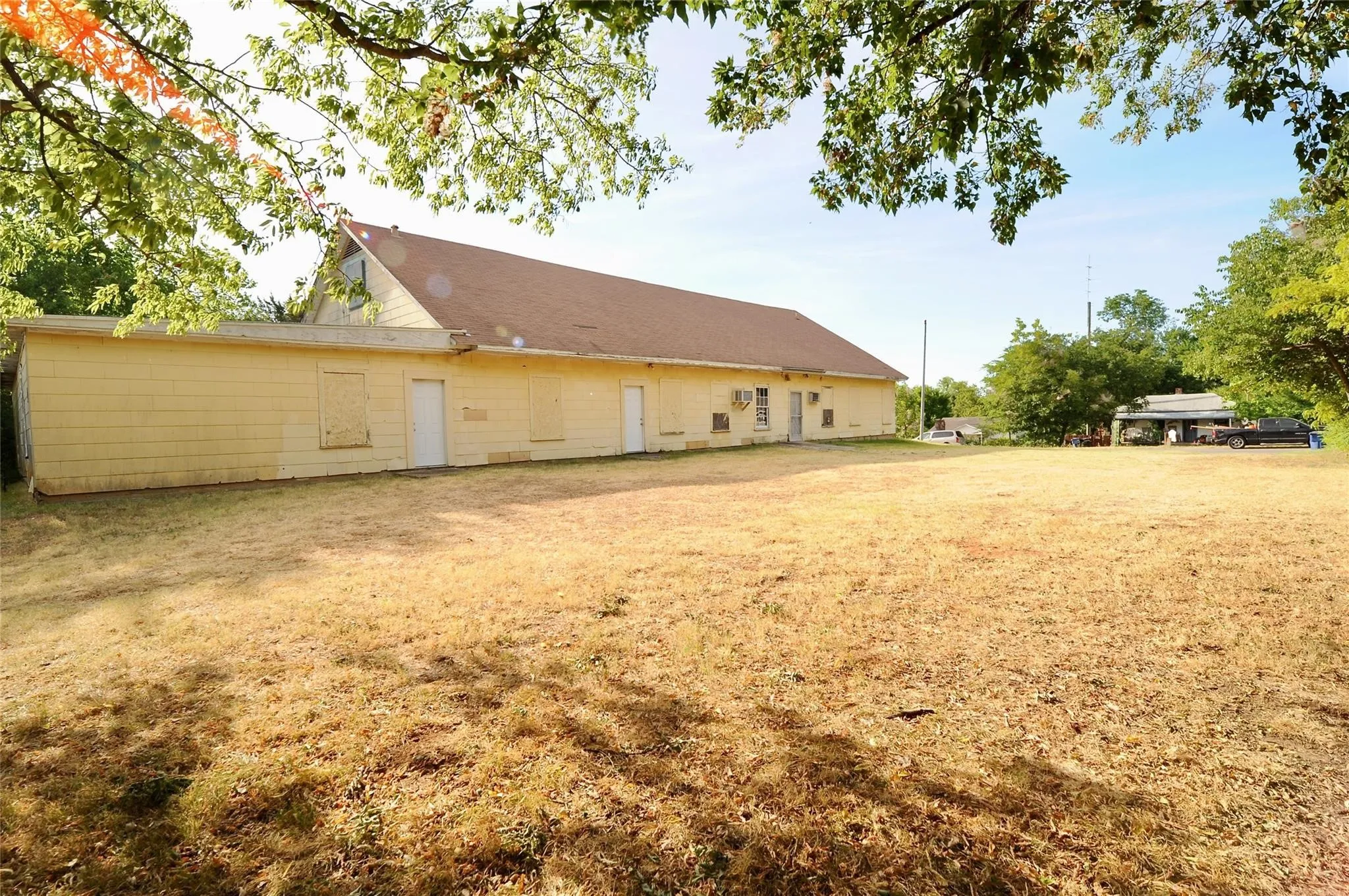 Business For Sale in Grayson County , 631 E Woodard Street, Denison, Texas 75021, 0, 0, Garage spaces, 0 Sqft, built in 1980, mls#21346698, Real Estate Agent in Denison, Homes For Sale in Grayson county, Homes For Sale in Denison, Realtor in Denison Texas, Real Estate Brokerage Independent Realty Texas, Luminita Cordes Realtor