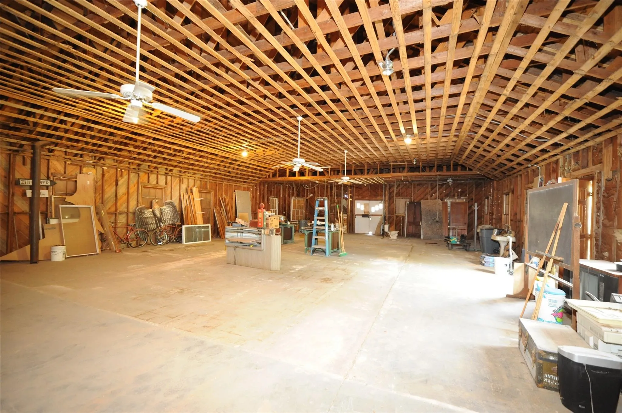 Business For Sale in Grayson County , 631 E Woodard Street, Denison, Texas 75021, 0, 0, Garage spaces, 0 Sqft, built in 1980, mls#21346698, Real Estate Agent in Denison, Homes For Sale in Grayson county, Homes For Sale in Denison, Realtor in Denison Texas, Real Estate Brokerage Independent Realty Texas, Luminita Cordes Realtor