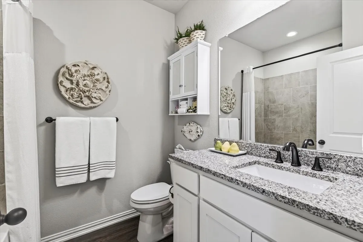 Single Family Residence For Sale in Henderson County , 216 Skiff Drive, Gun Barrel City, Texas 75156, 3 Bedroom, 2 Bathroom, 2 Garage spaces, 1,494 Sqft, built in 2020, mls#21363598, Real Estate Agent in Gun Barrel City, Homes For Sale in Henderson county, Homes For Sale in Gun Barrel City, Realtor in Gun Barrel City Texas, Real Estate Brokerage Independent Realty Texas, Luminita Cordes Realtor